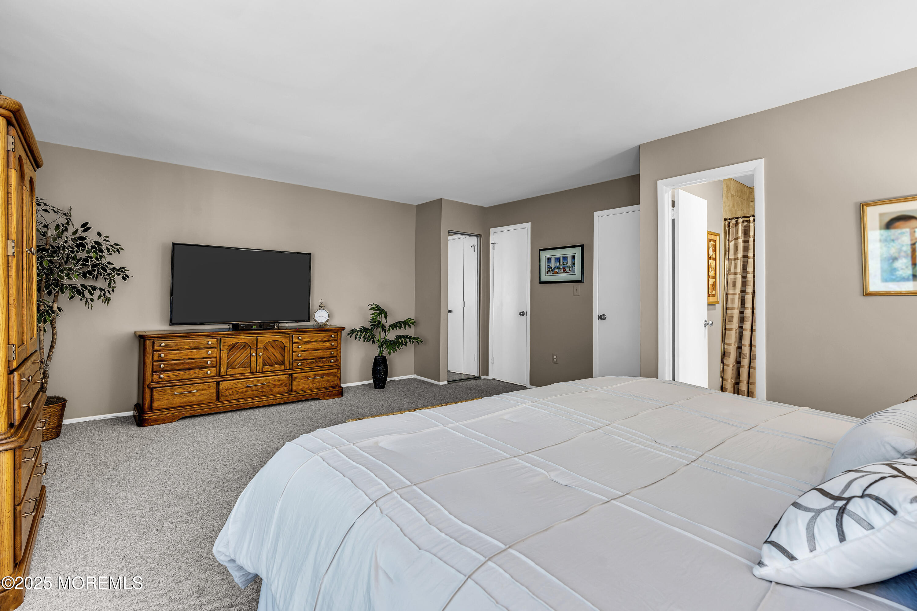 123 Lexington Circle, Matawan, NJ, 07747 image 38