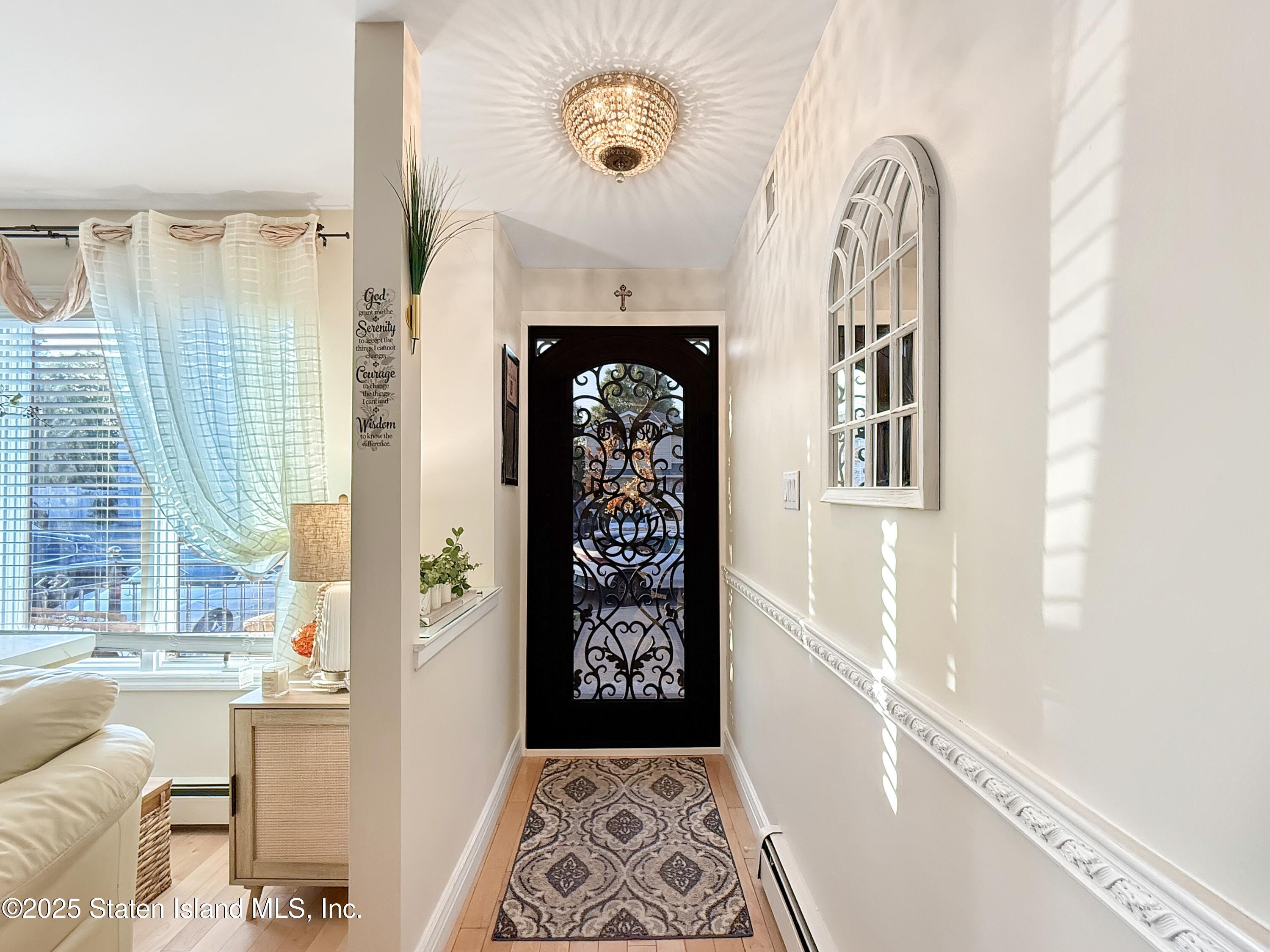 18 Lynbrook Court Image 2