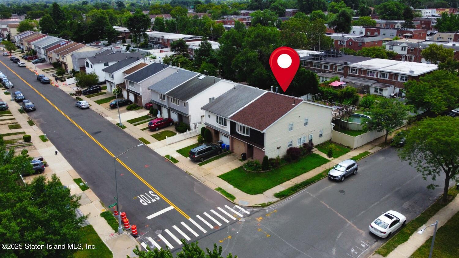 140 Regis Drive Image 2