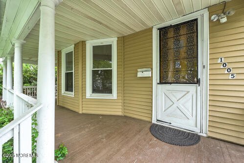 1005 5th Avenue Image 4