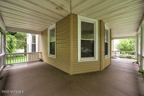 1005 5th Avenue Image 5