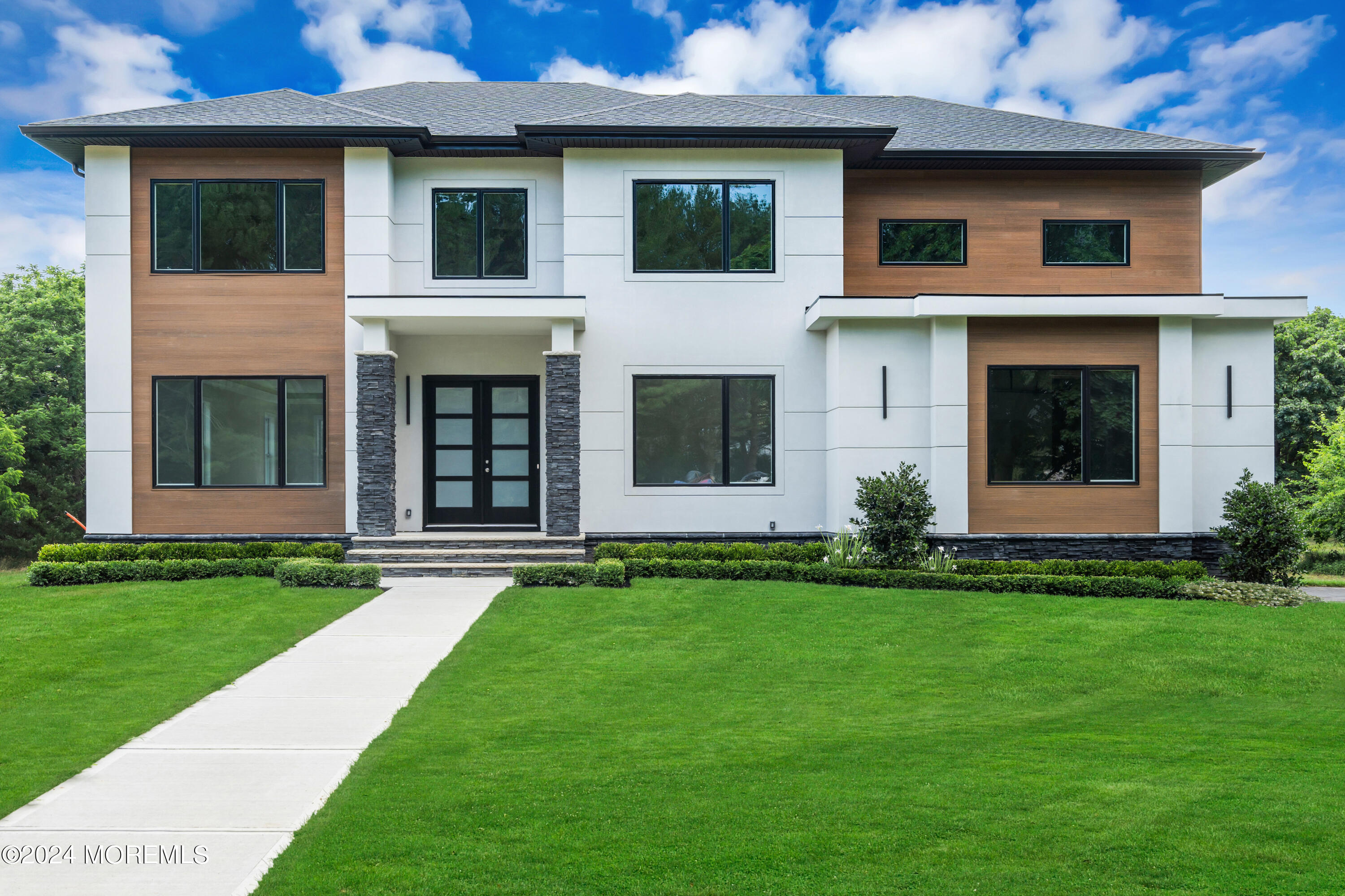 1009 BAL HARBOR Drive Image 4