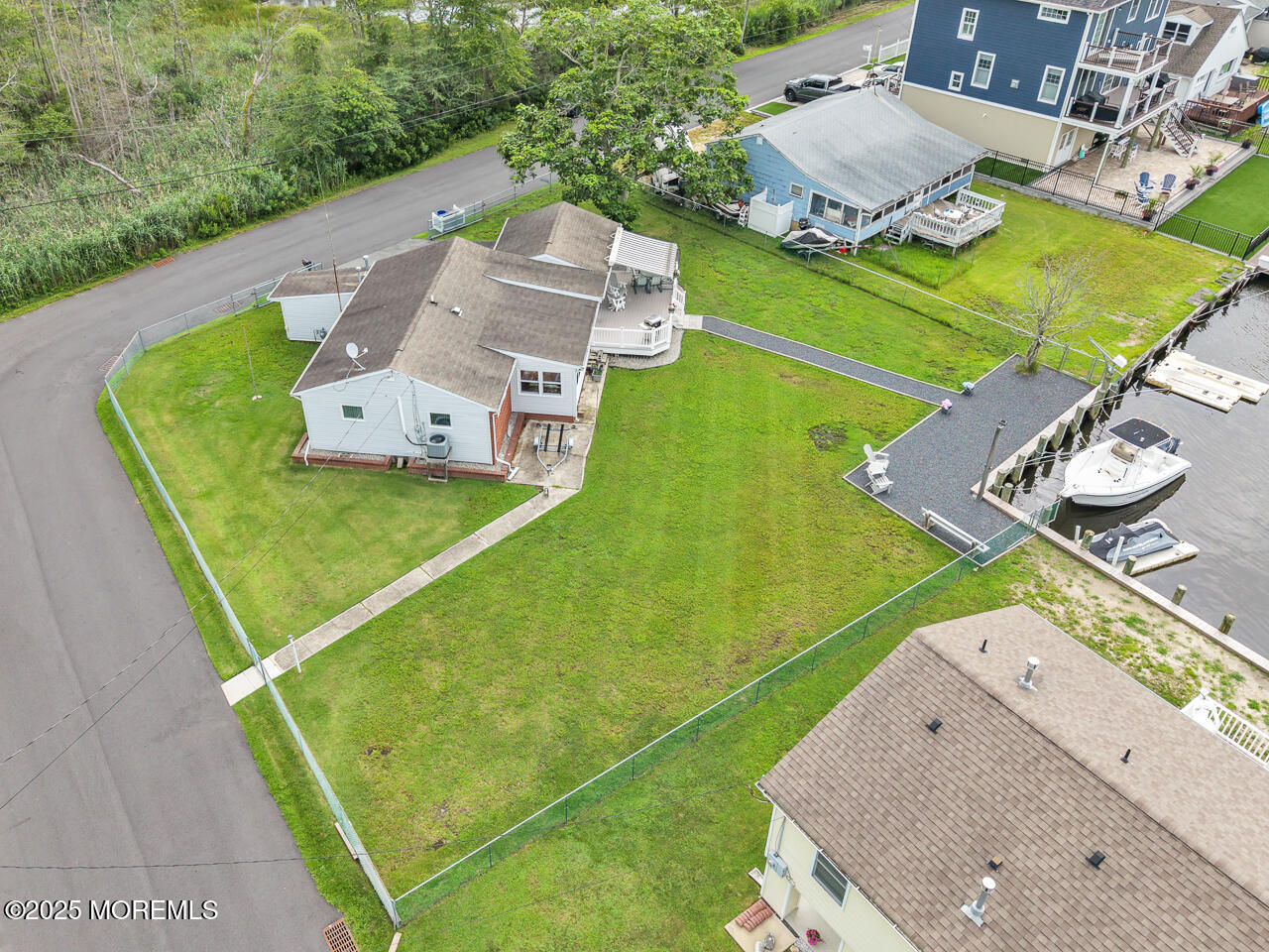 18 Beacon Drive Image 2