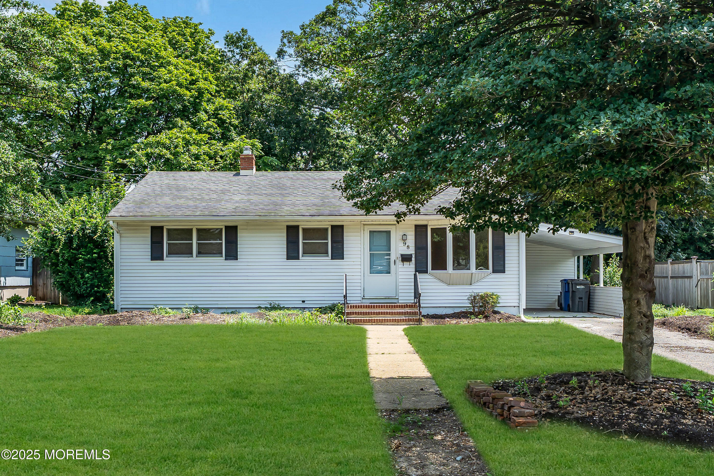 98 Fairacres Drive Image 2