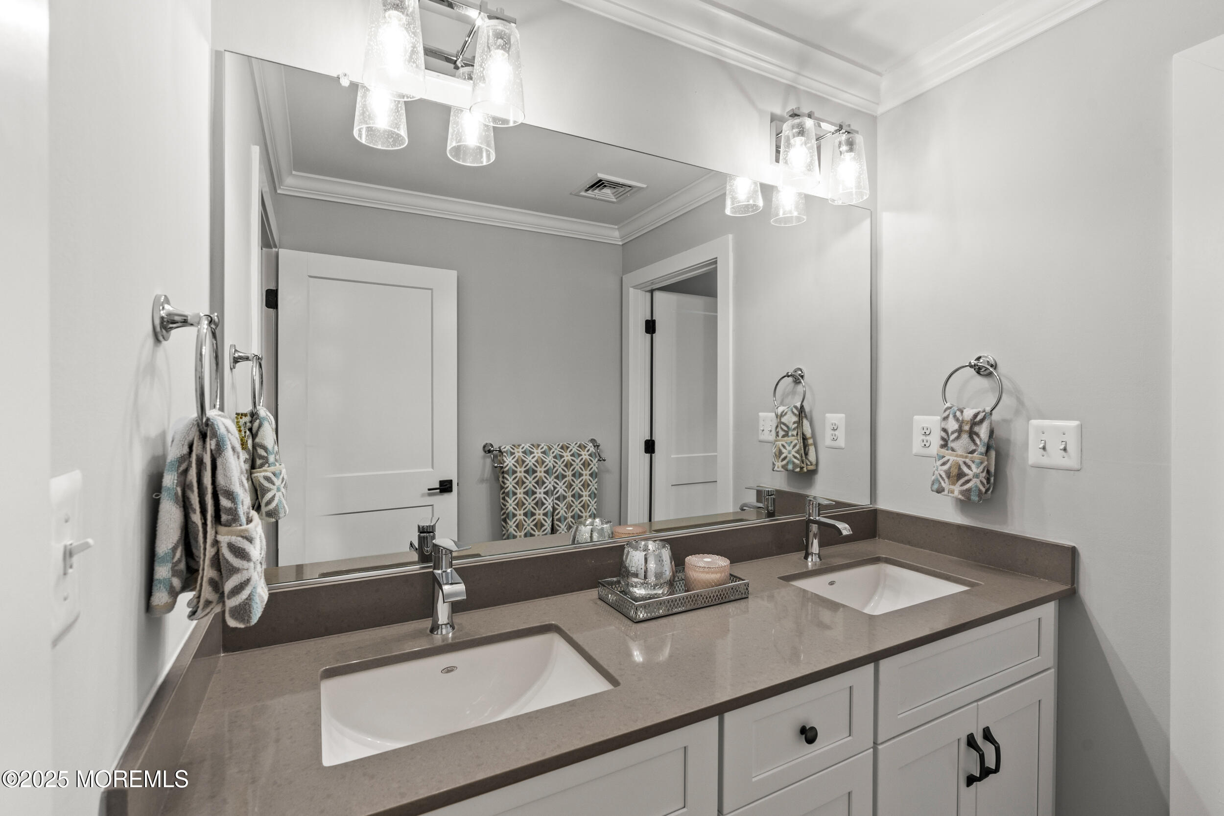 2 Tiffany Court, Farmingdale, NJ, 07727 image 84