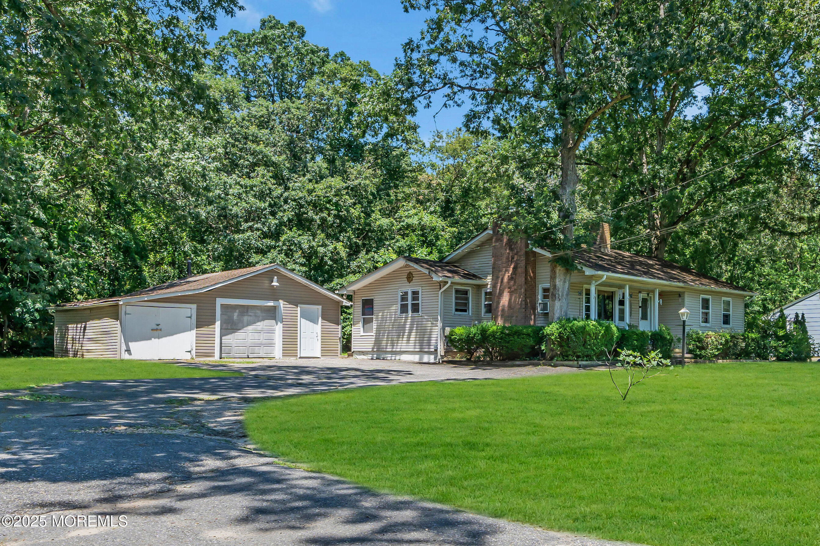 49 Raymond Avenue Image 3