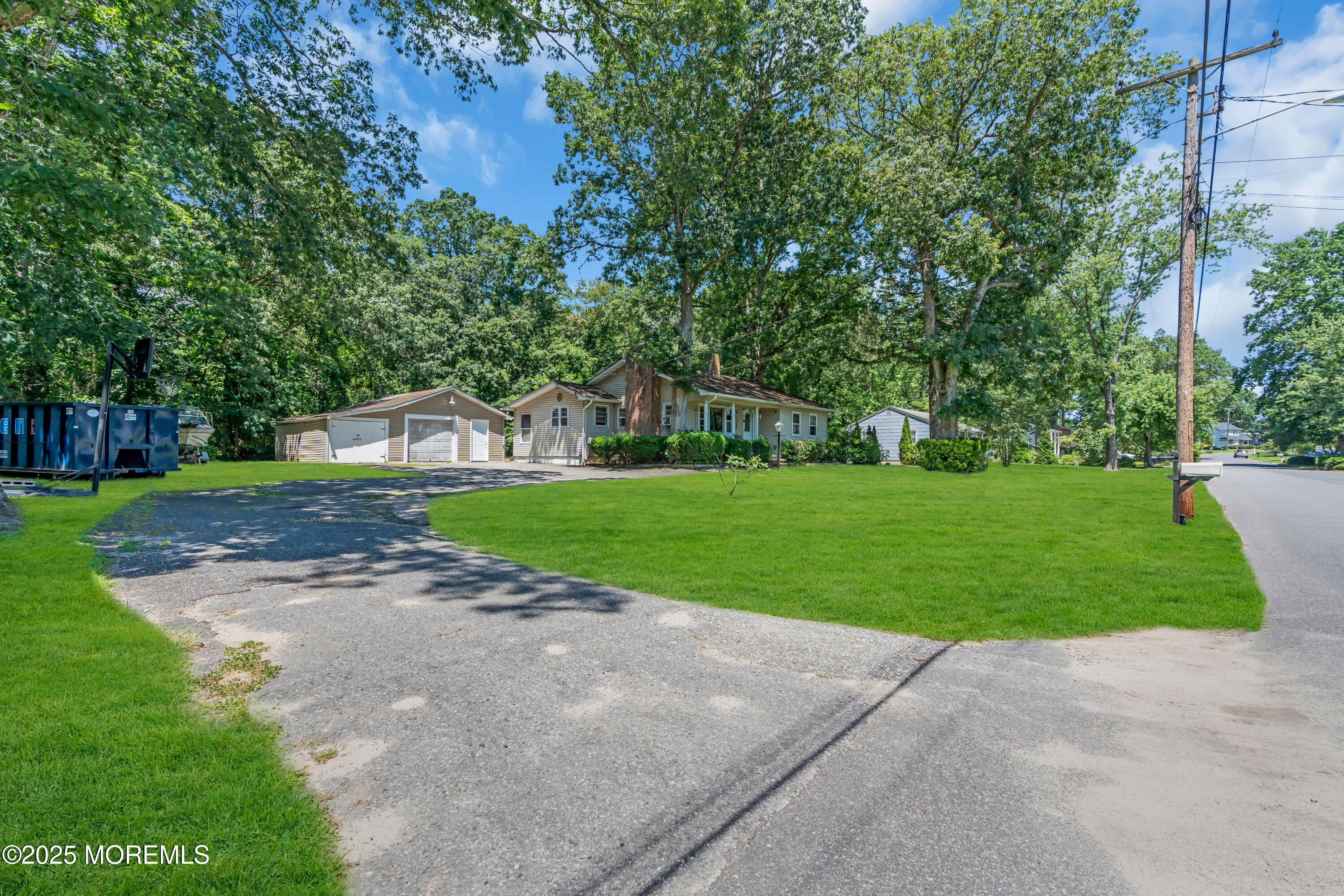 49 Raymond Avenue Image 4