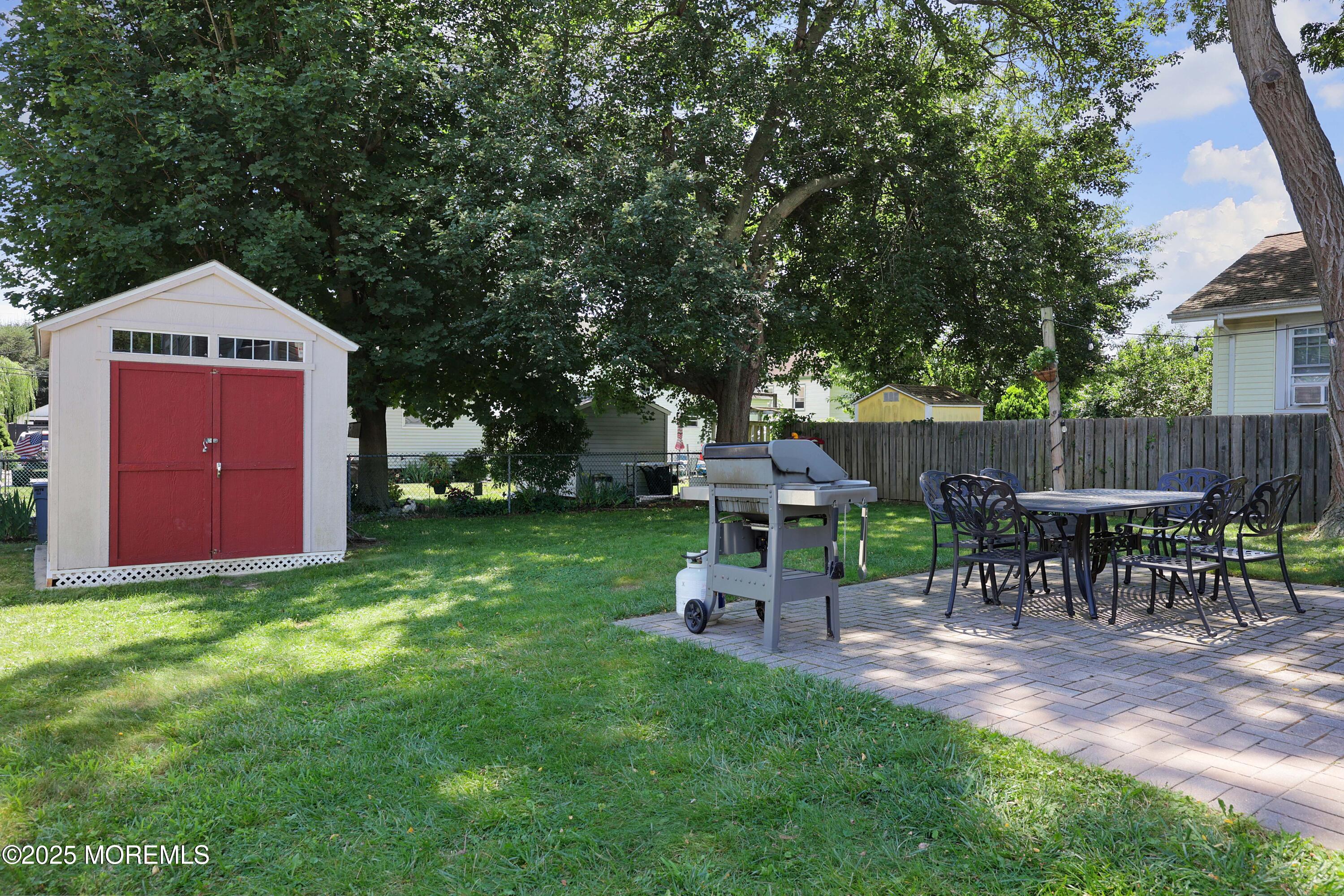 1320 Birch Avenue Image 5