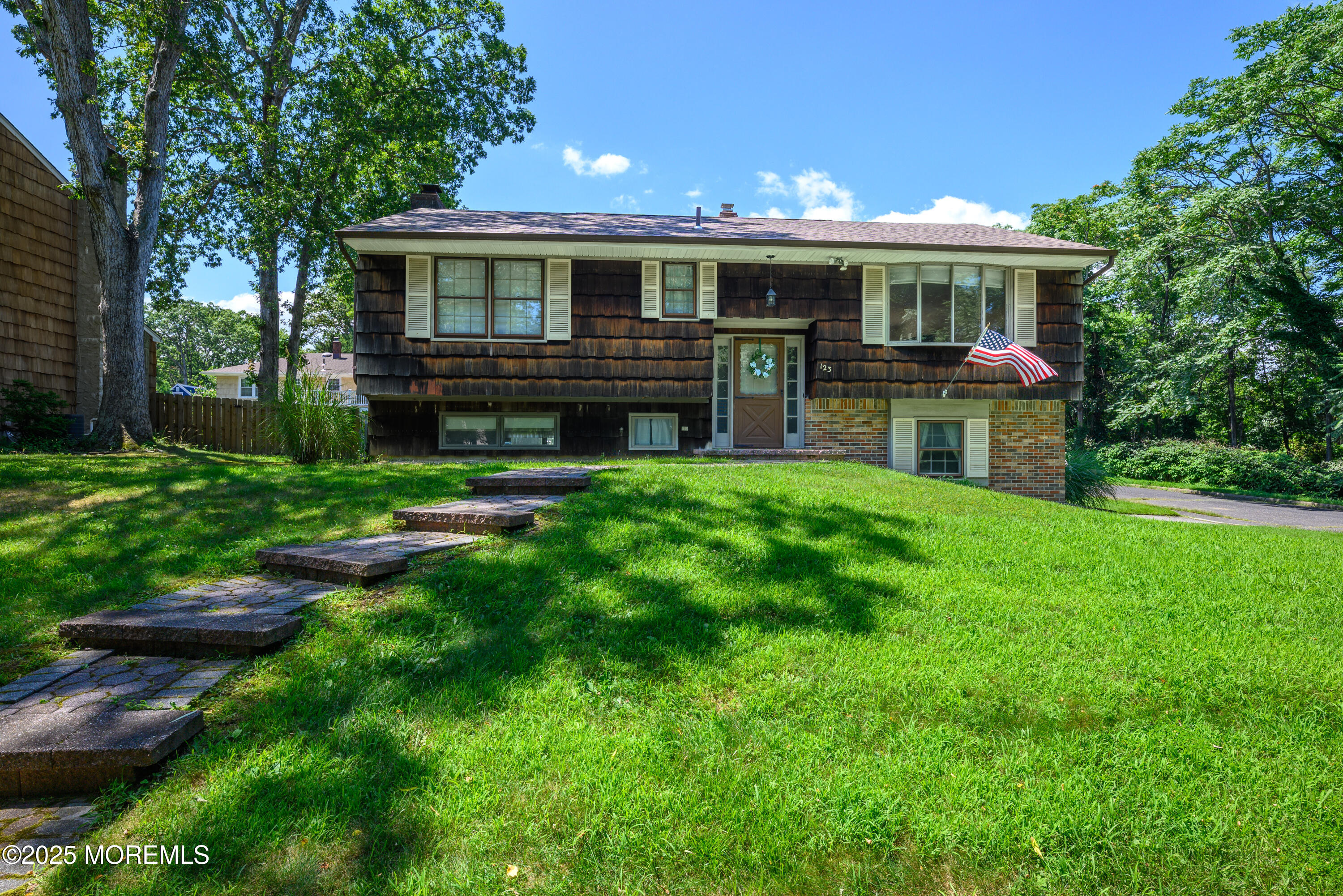 123 Smock Avenue Image 1