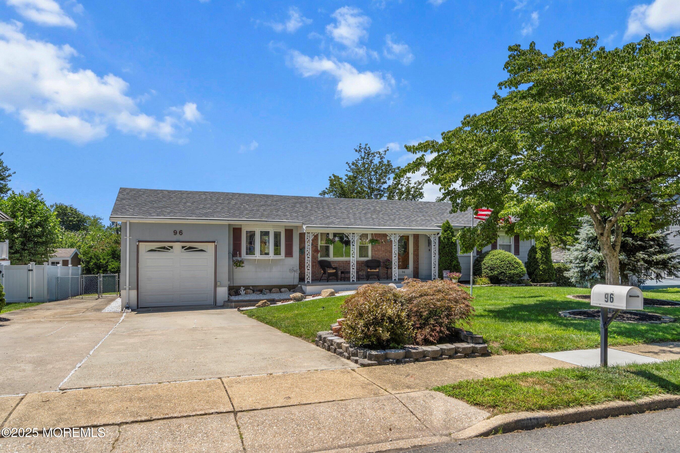 96 Curtis Place Image 1