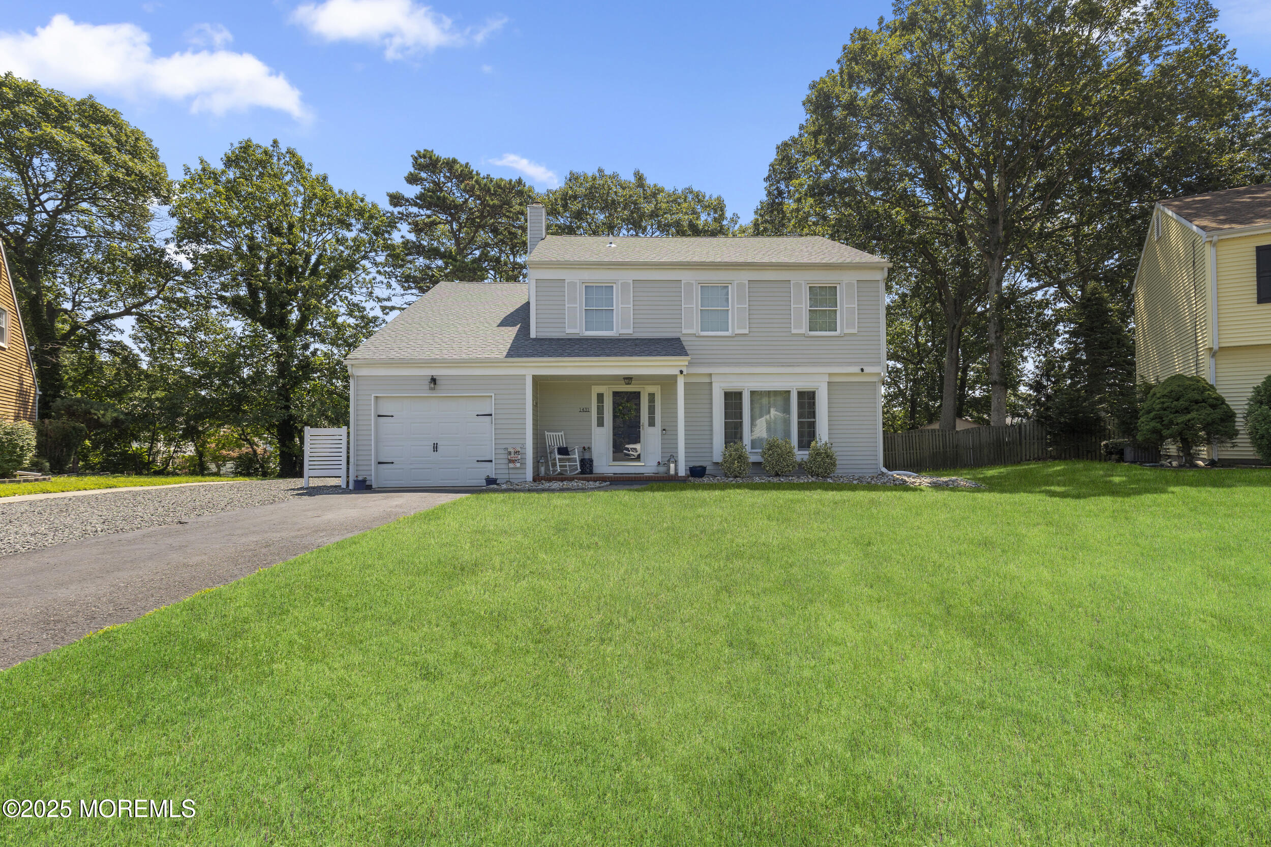 1431 Weeping Willow Court Image 1