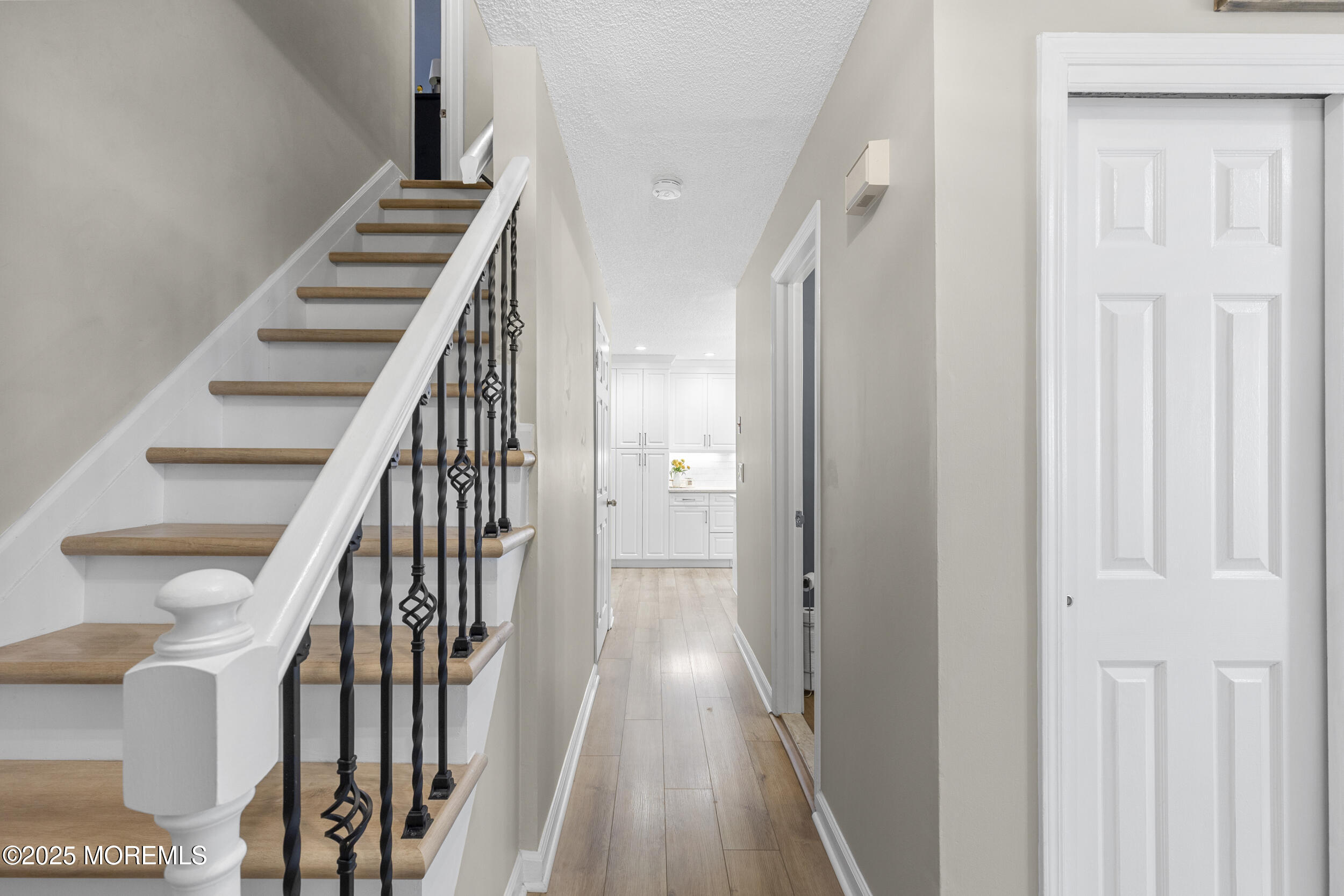 1431 Weeping Willow Court Image 5