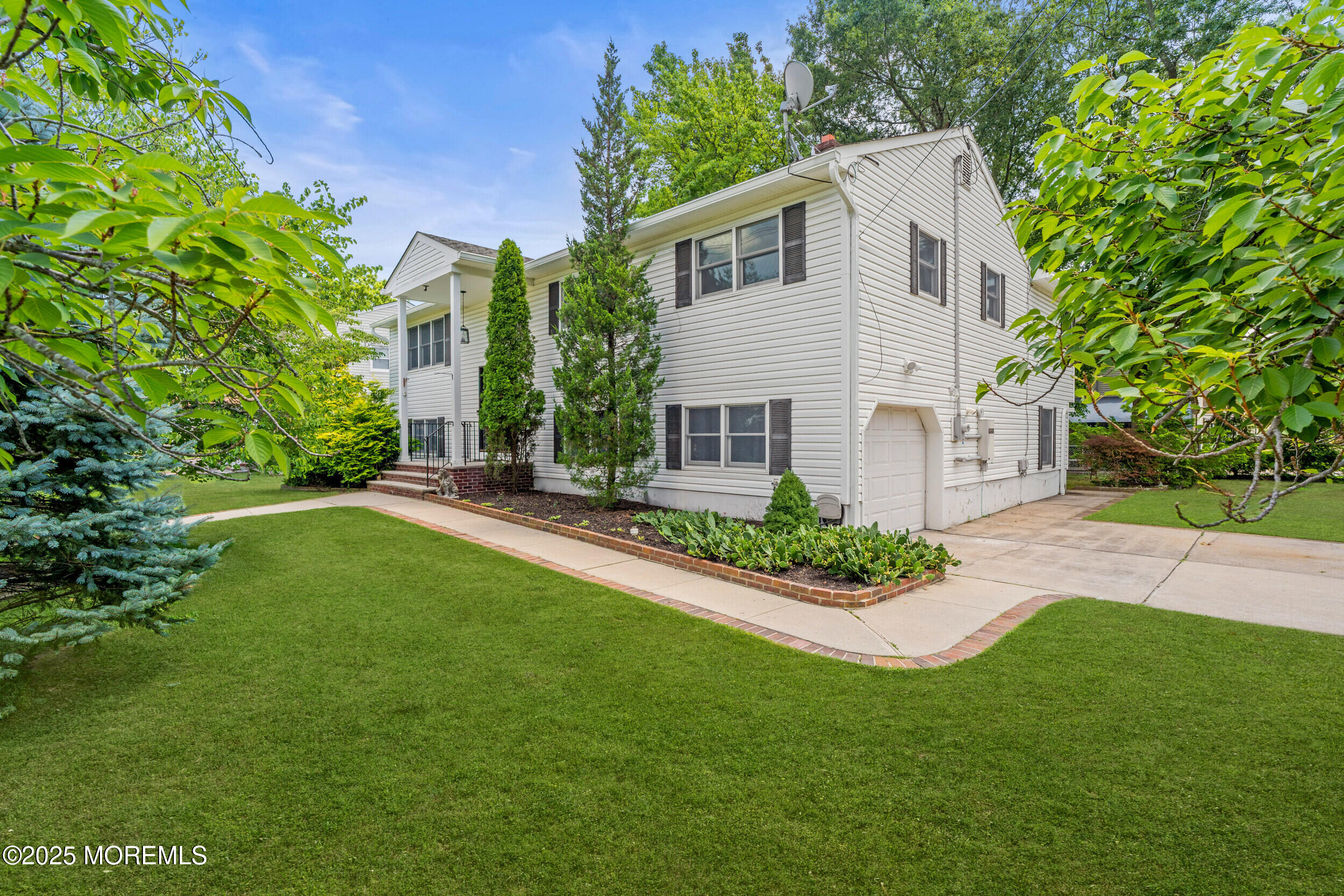 712 Carol Avenue, Oakhurst, NJ, 07755 image 32