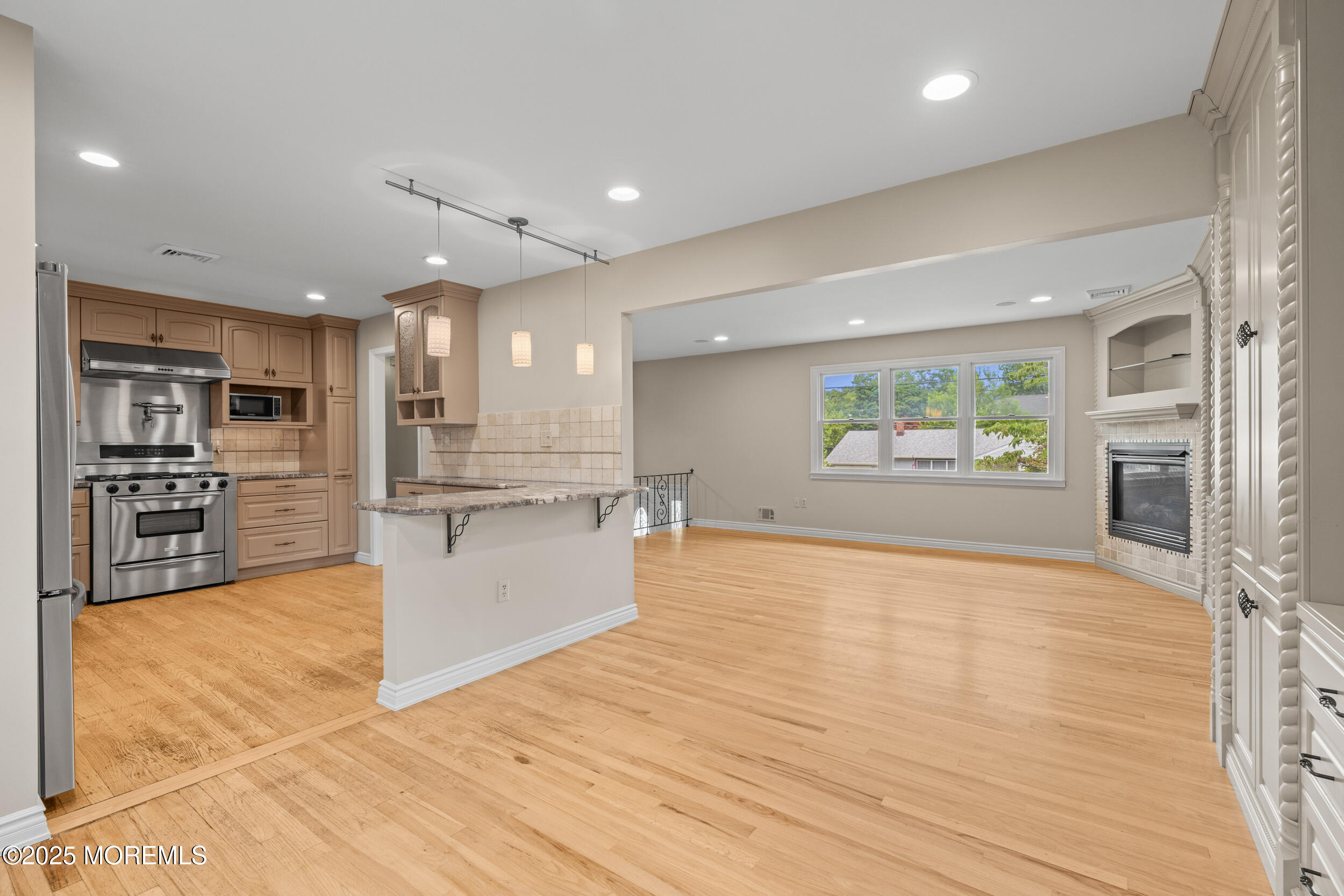712 Carol Avenue Image 5