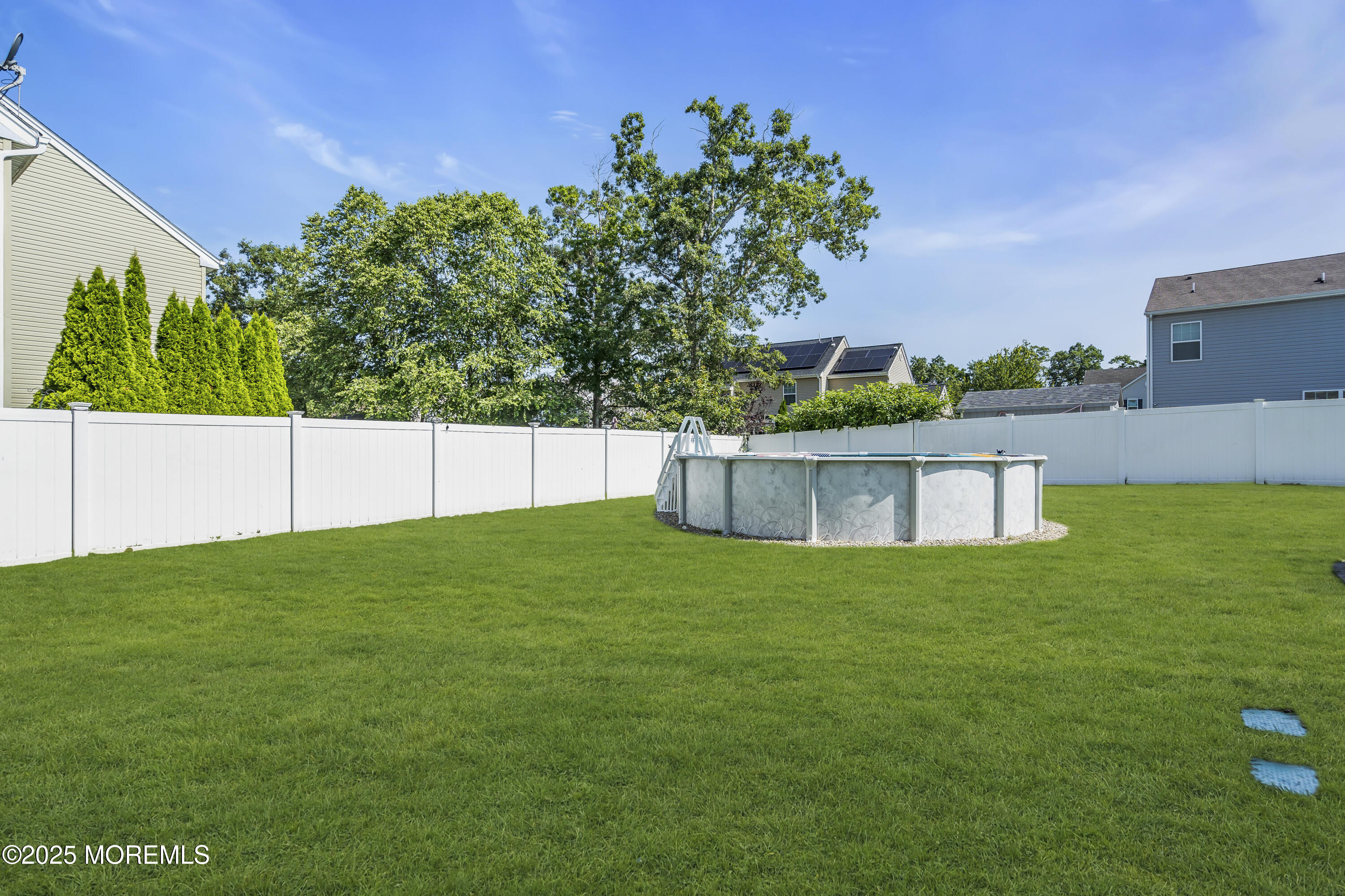 6 Hopper Avenue Image 3