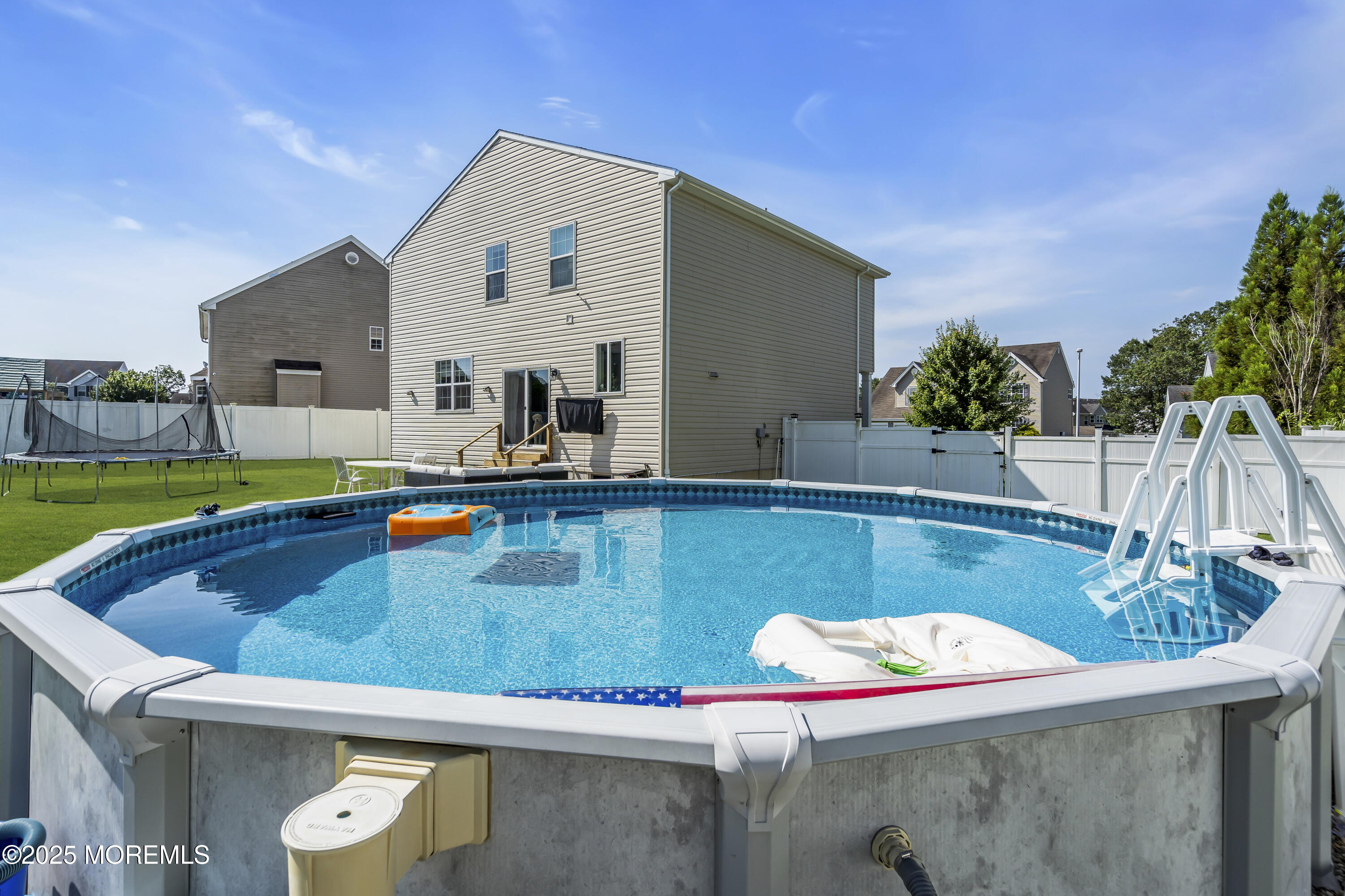 6 Hopper Avenue Image 4