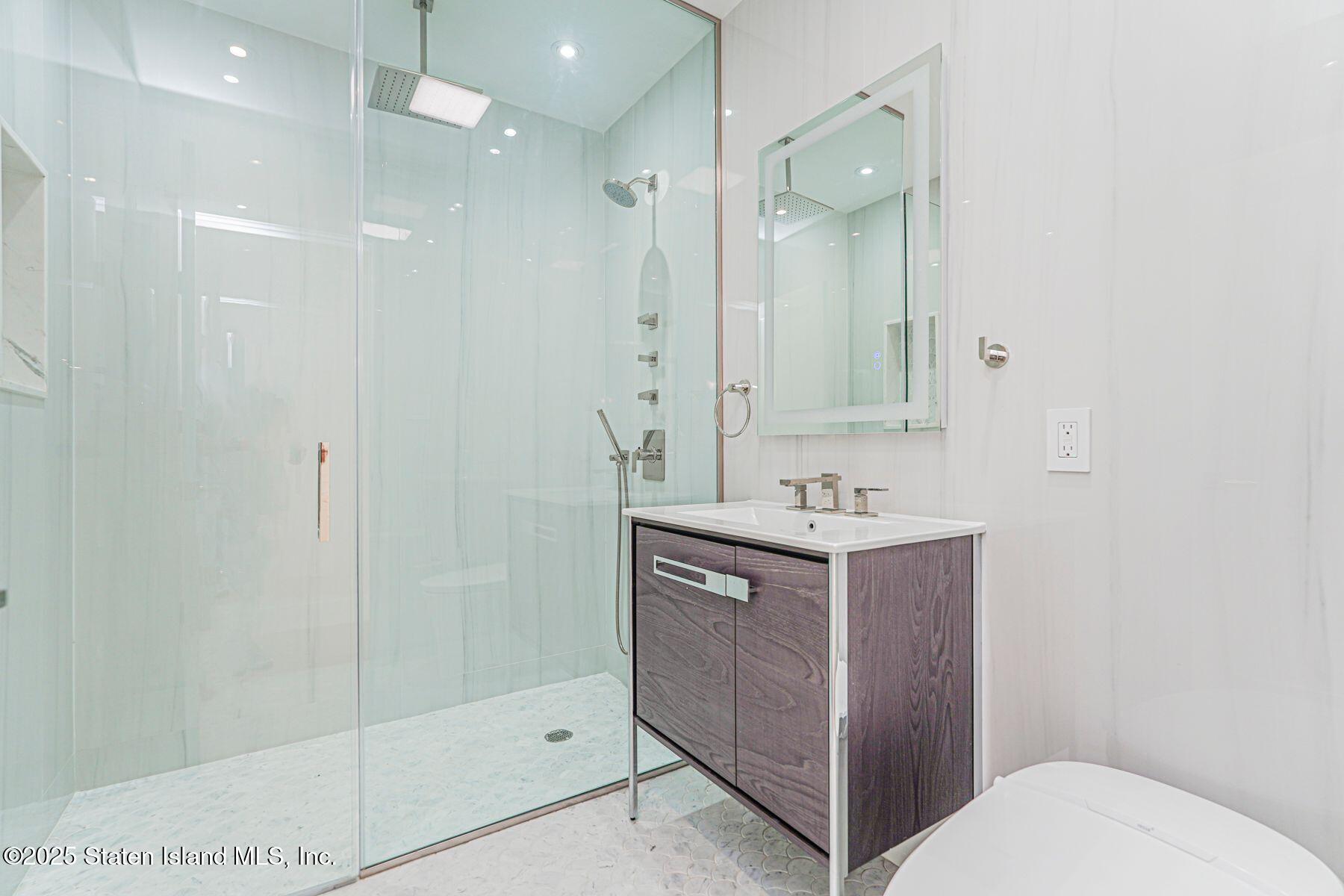 82 Piedmont Avenue, Staten Island, NY, 10305 image 10