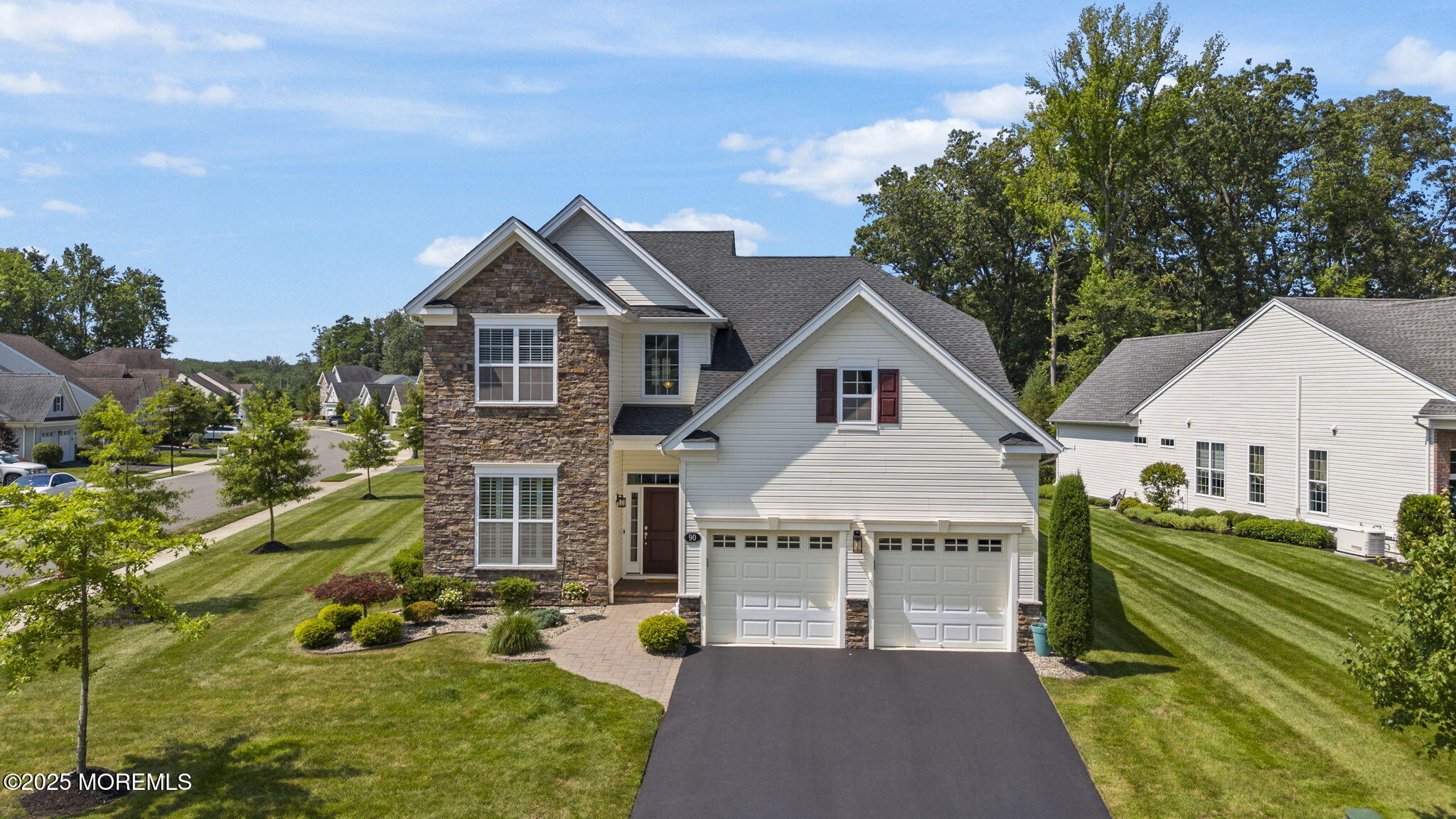 90 Legacy Court Image 2