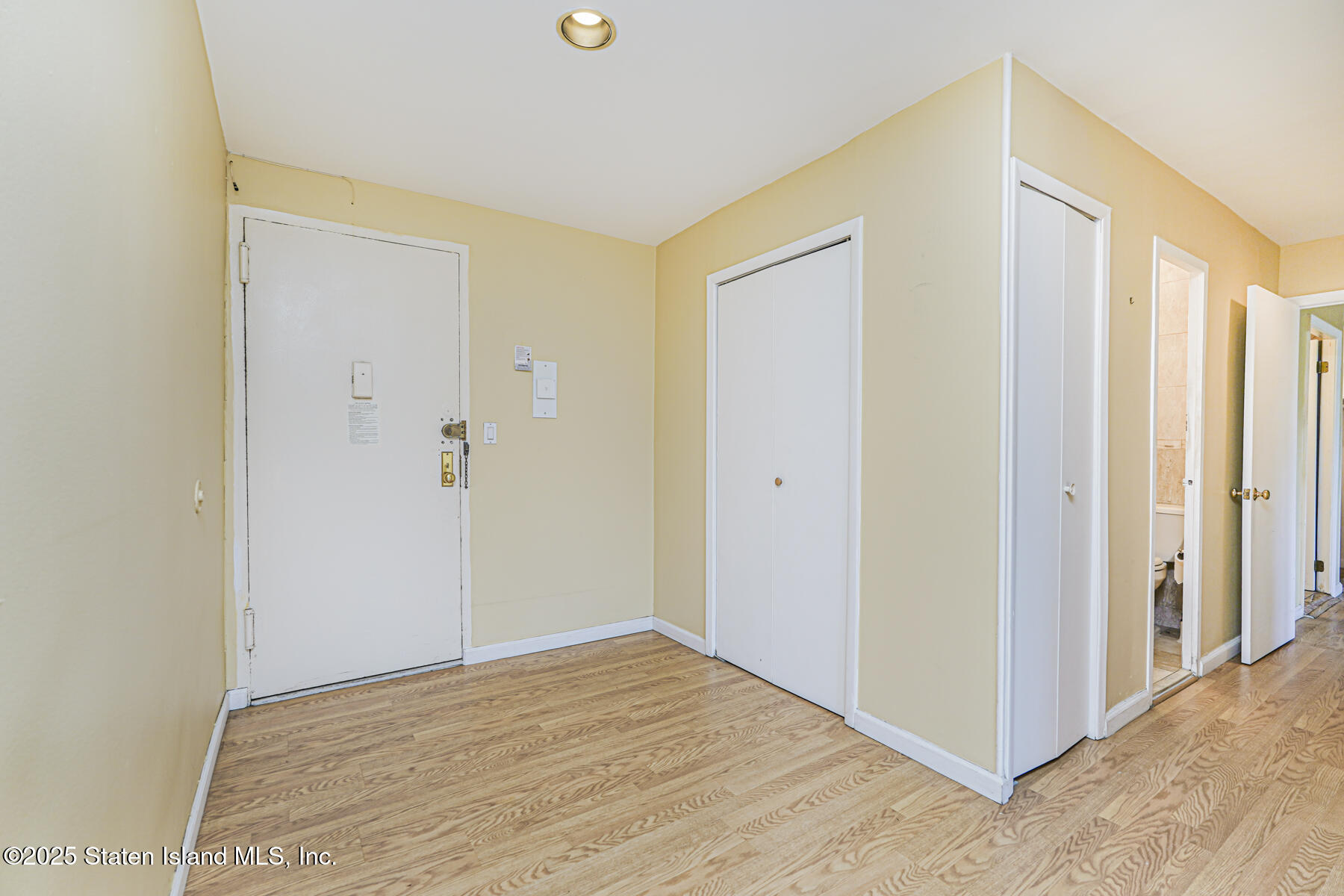 1100 Clove Road 60 Image 4