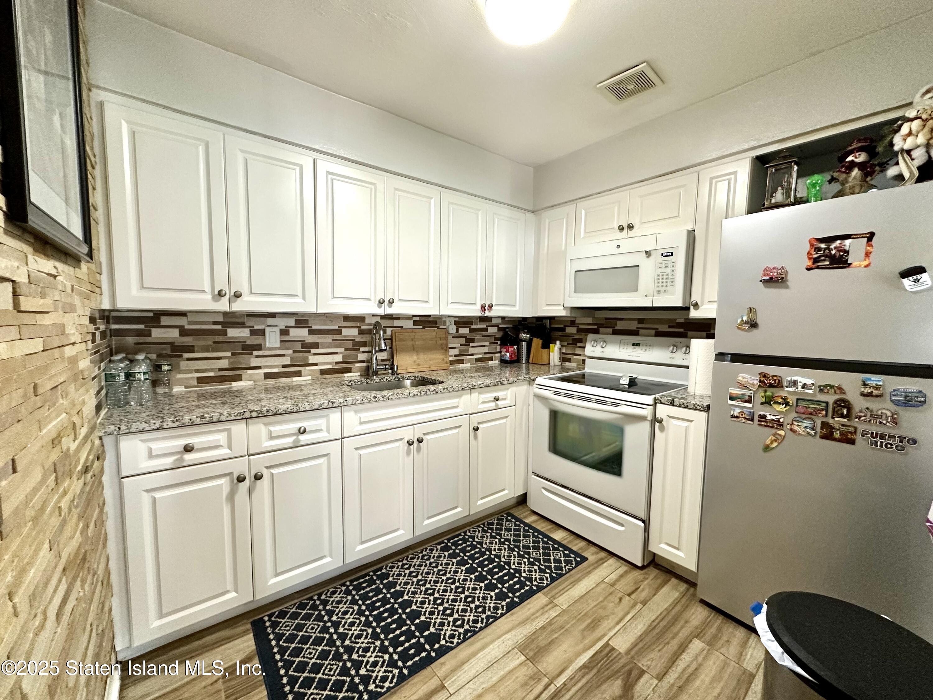 65 Vera Street, Staten Island, NY, 10305 image 8