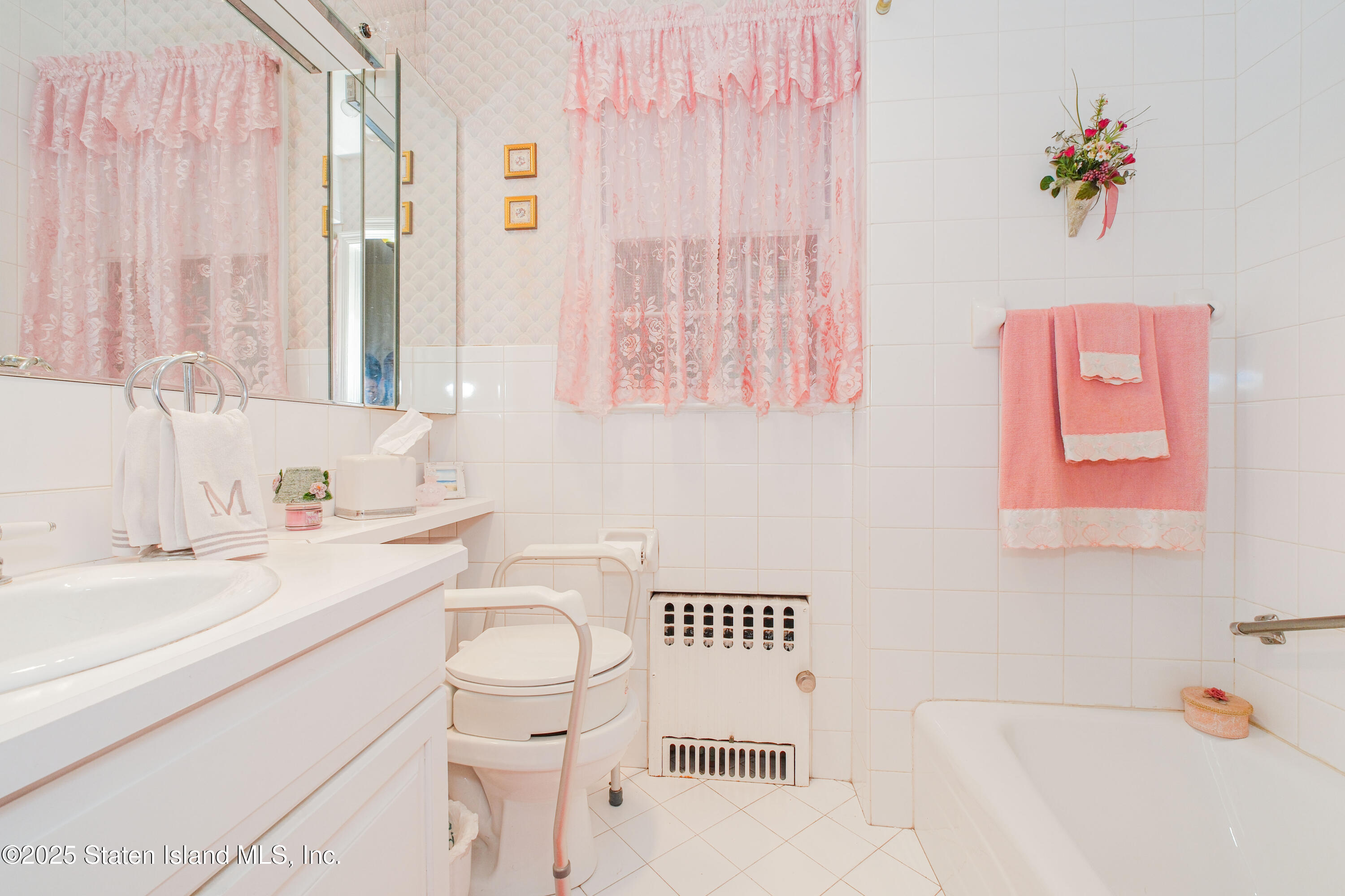 560 Drumgoole Road, Staten Island, NY, 10312 image 13