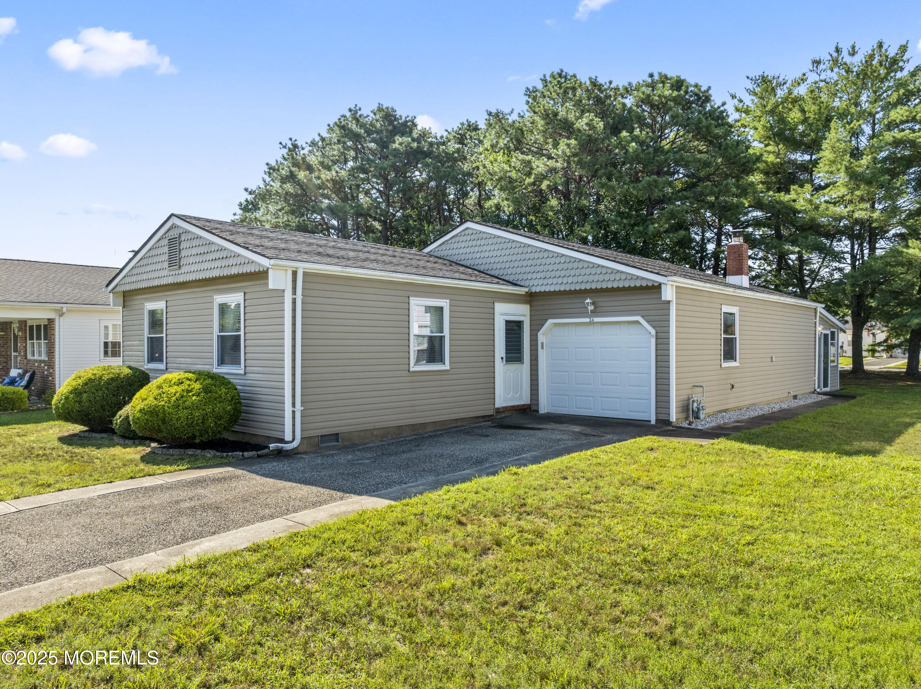 24 Selkirk Avenue, Toms River, NJ, 08757