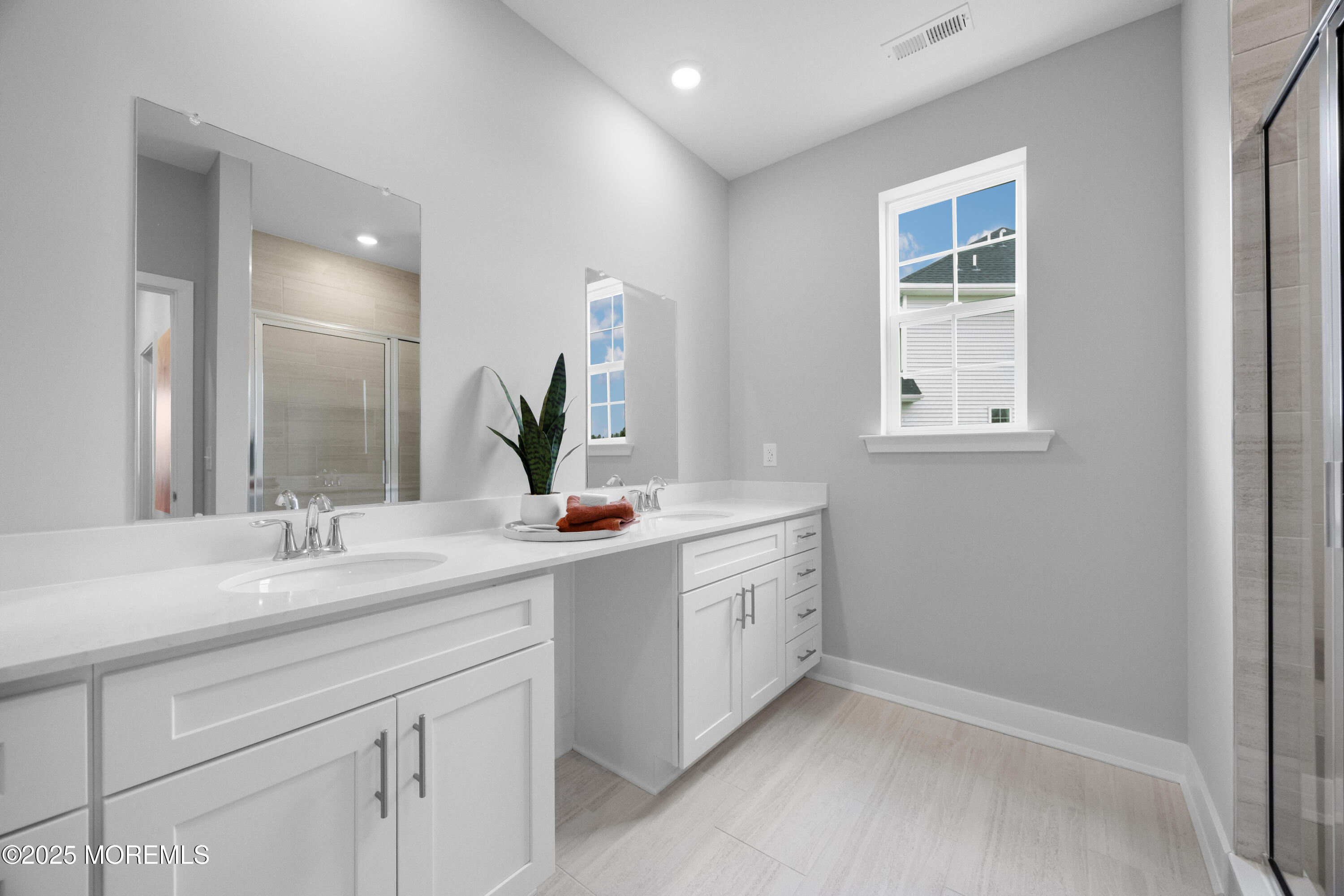 41 Longwood Drive, Monroe, NJ, 08831 image 22