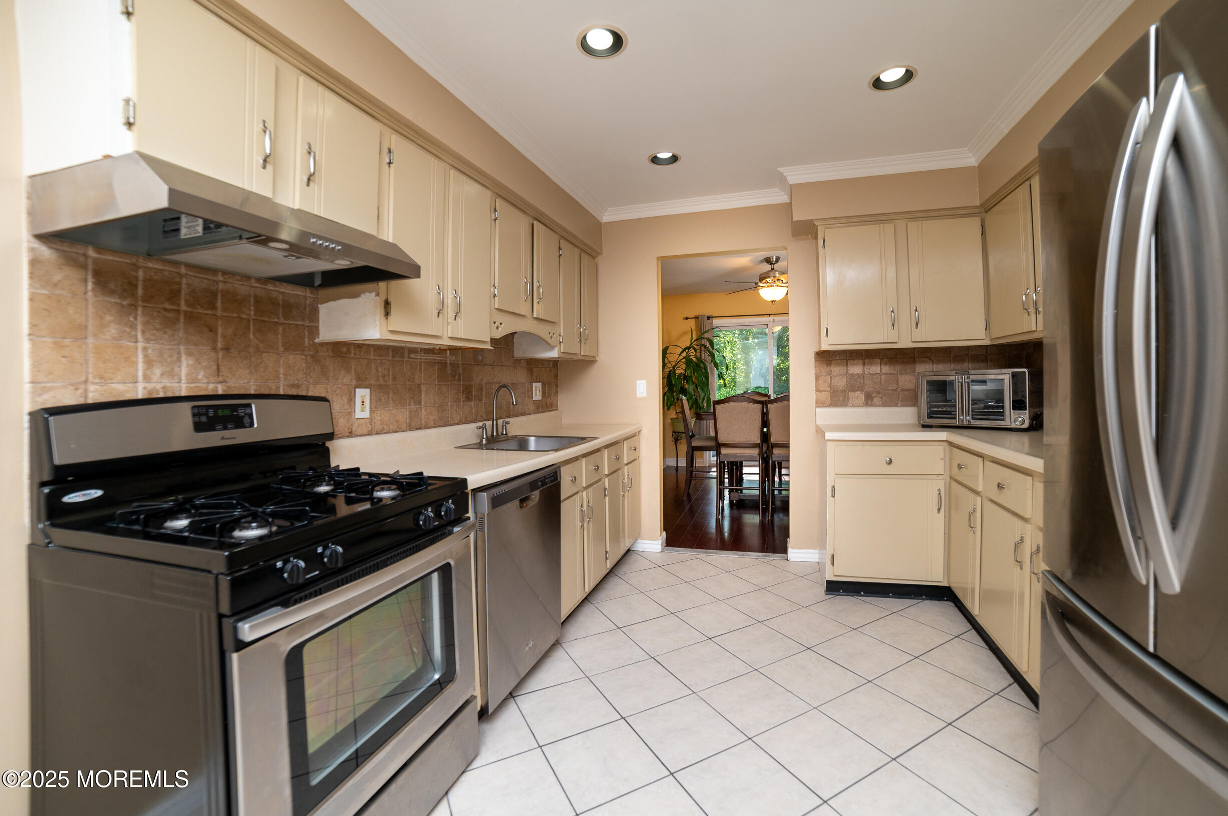 39 Lexington Circle, Matawan, NJ, 07747 image 7