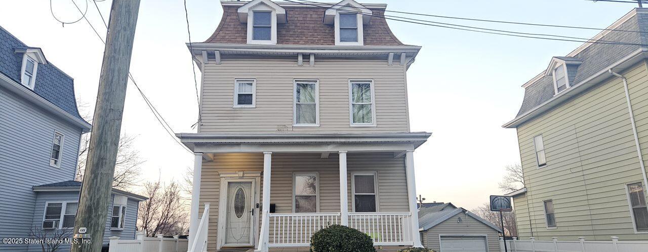 21 Trinity Place Image 1