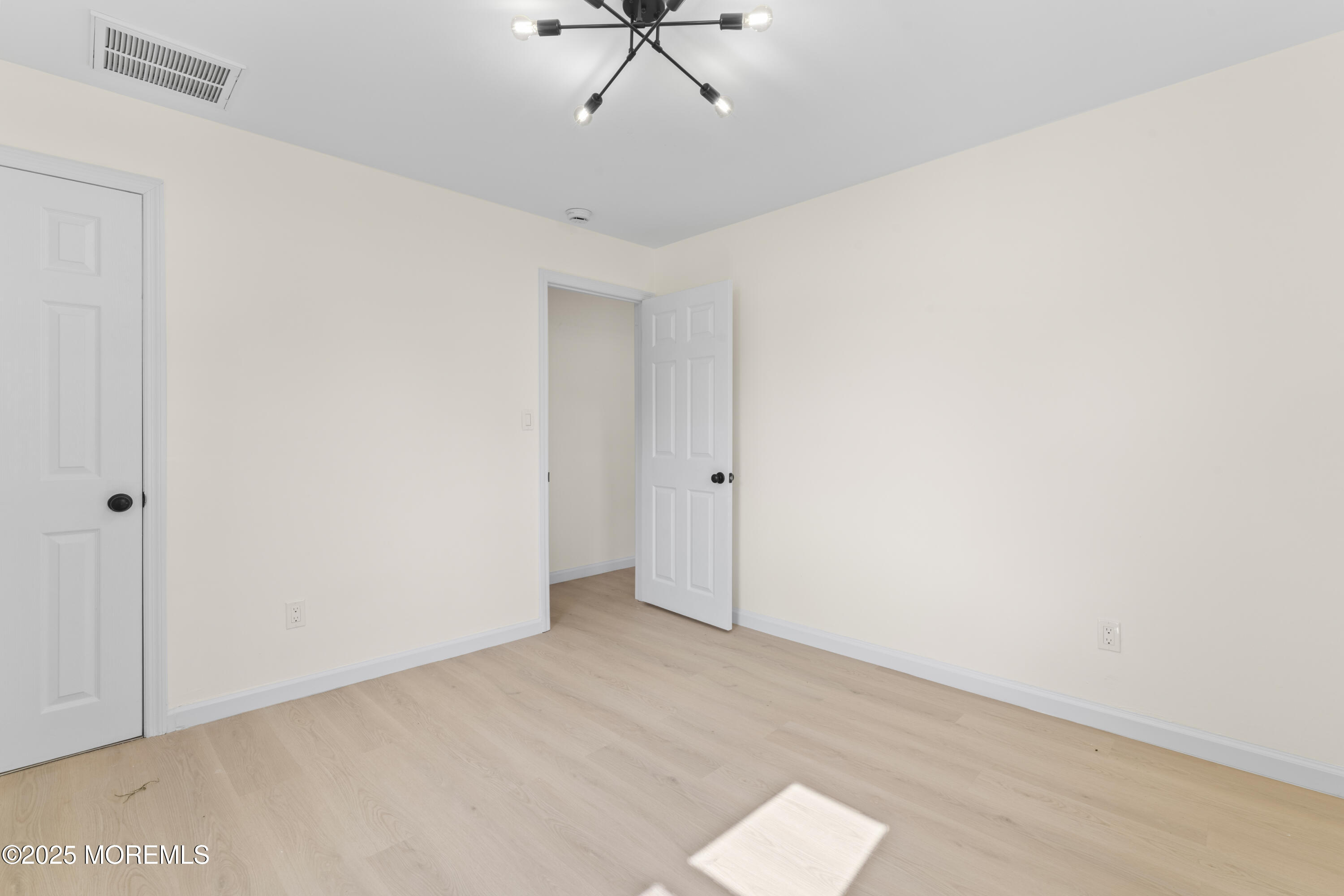 703 Central Avenue, Union Beach, NJ, 07735 image 19