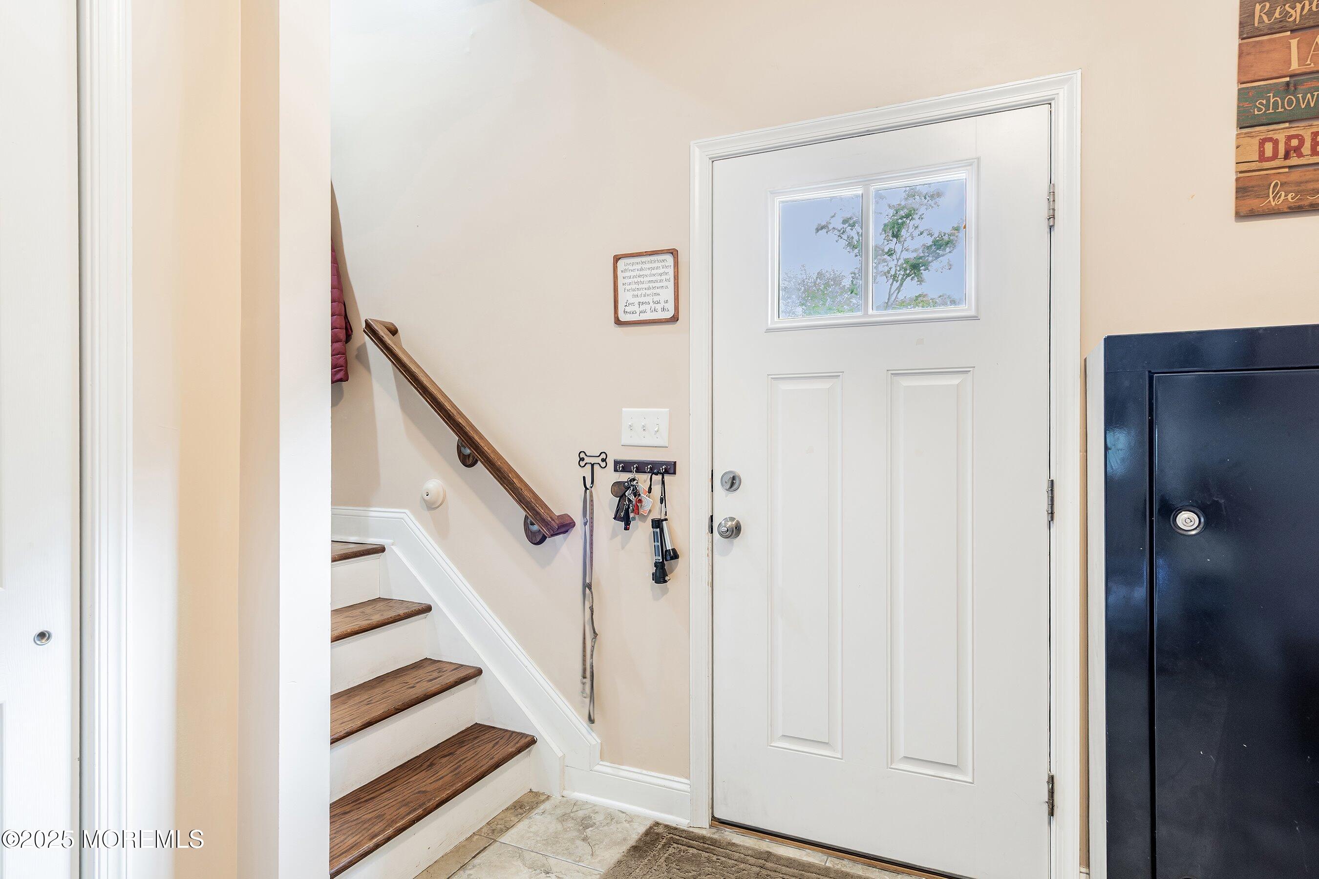 307 Cedar Drive Image 5