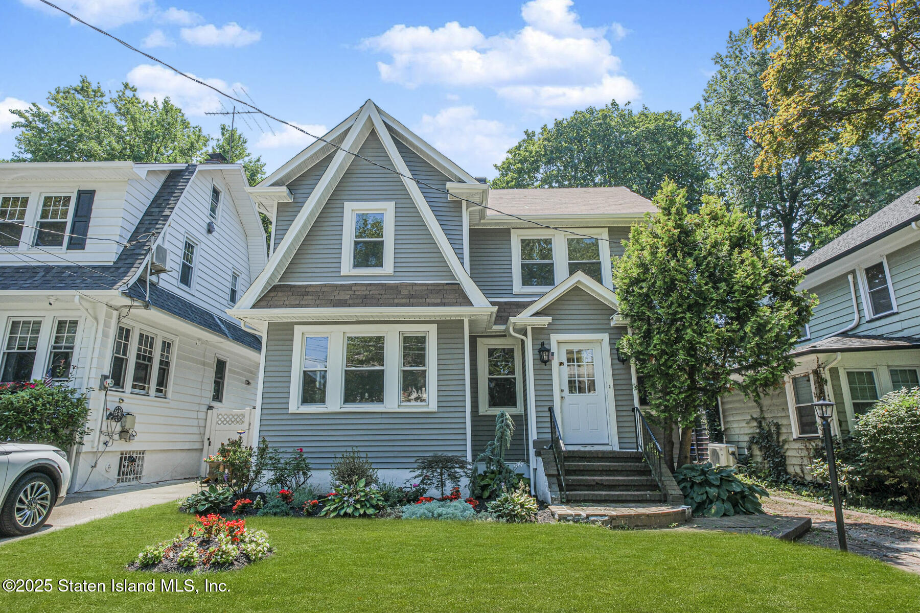 112 Delafield Avenue, Staten Island, NY, 10301