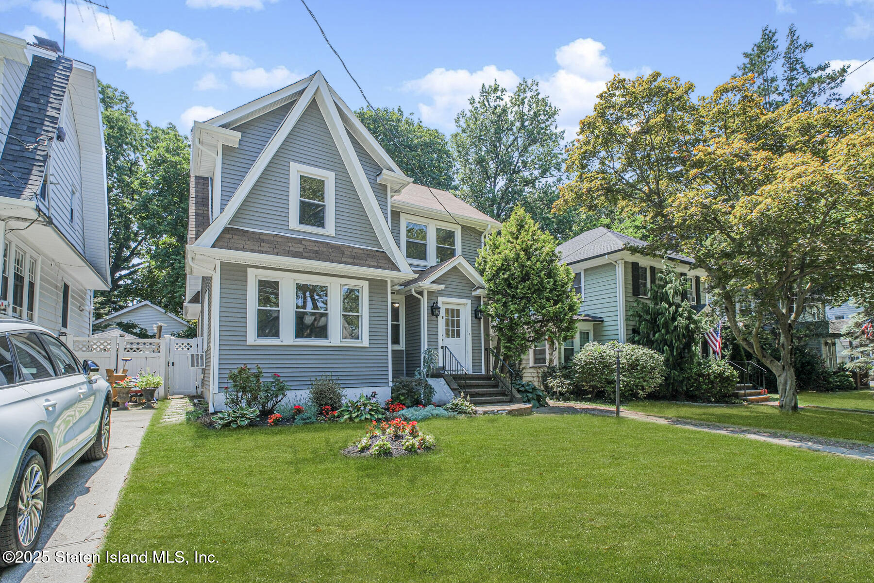 112 Delafield Avenue Image 3