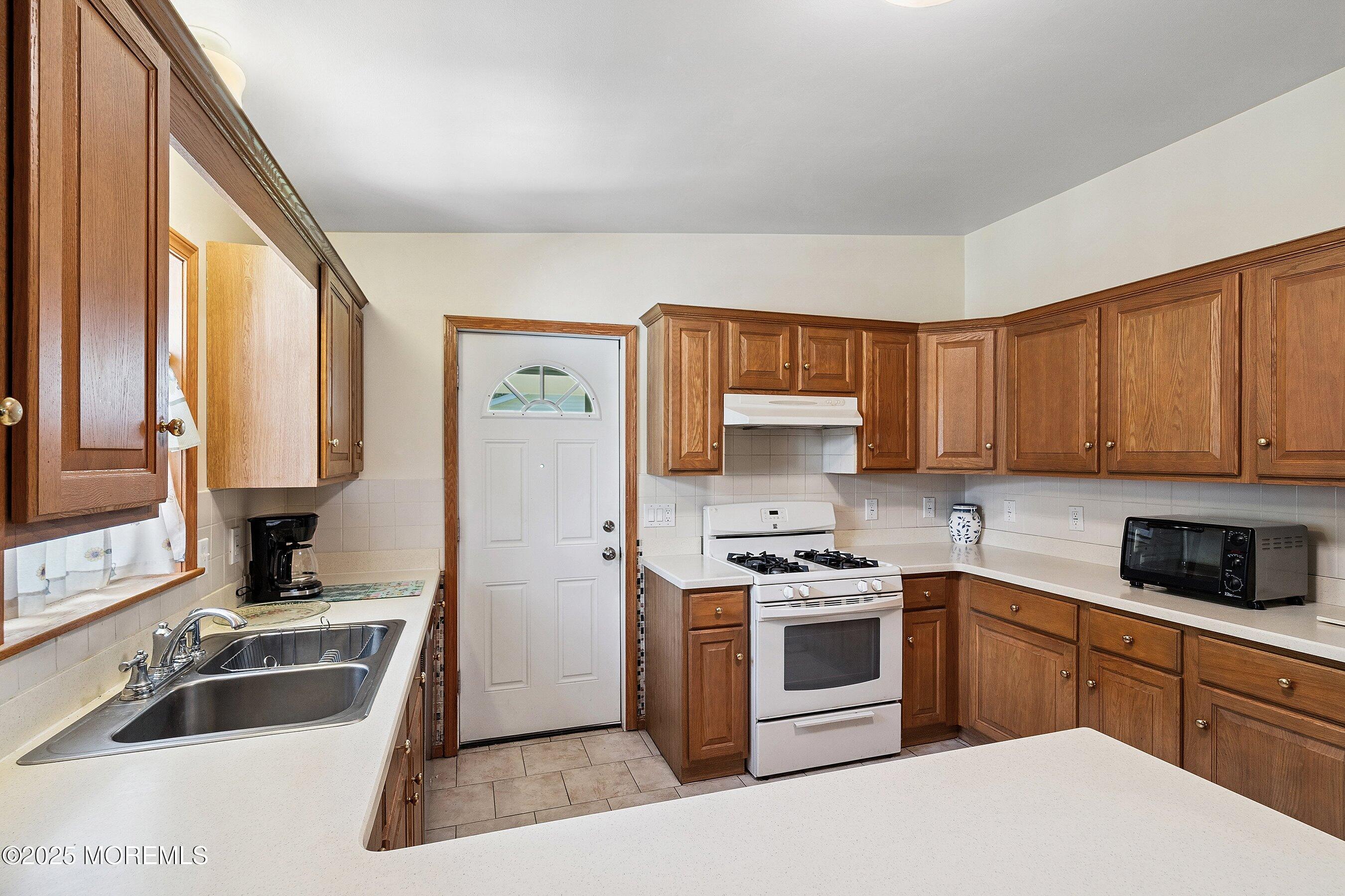 12 Copperfield, Cream Ridge, NJ, 08514 image 11