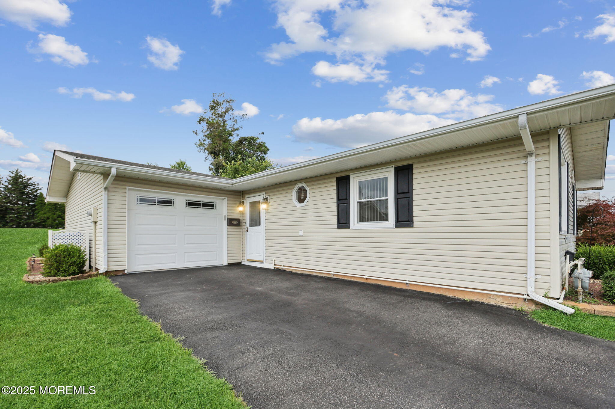 50 Collins Court Image 2