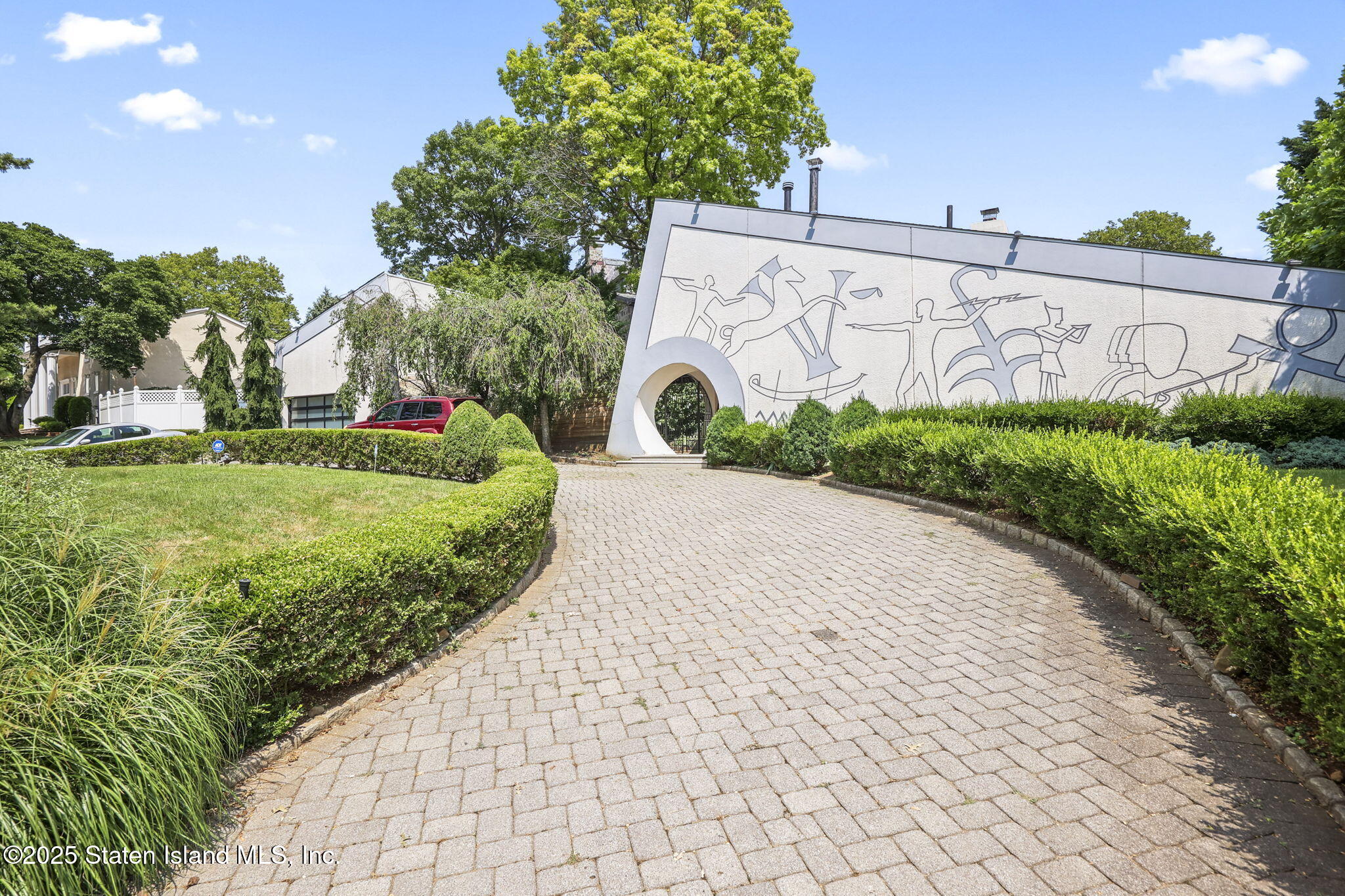 775 Todt Hill Road, Staten Island, NY, 10304