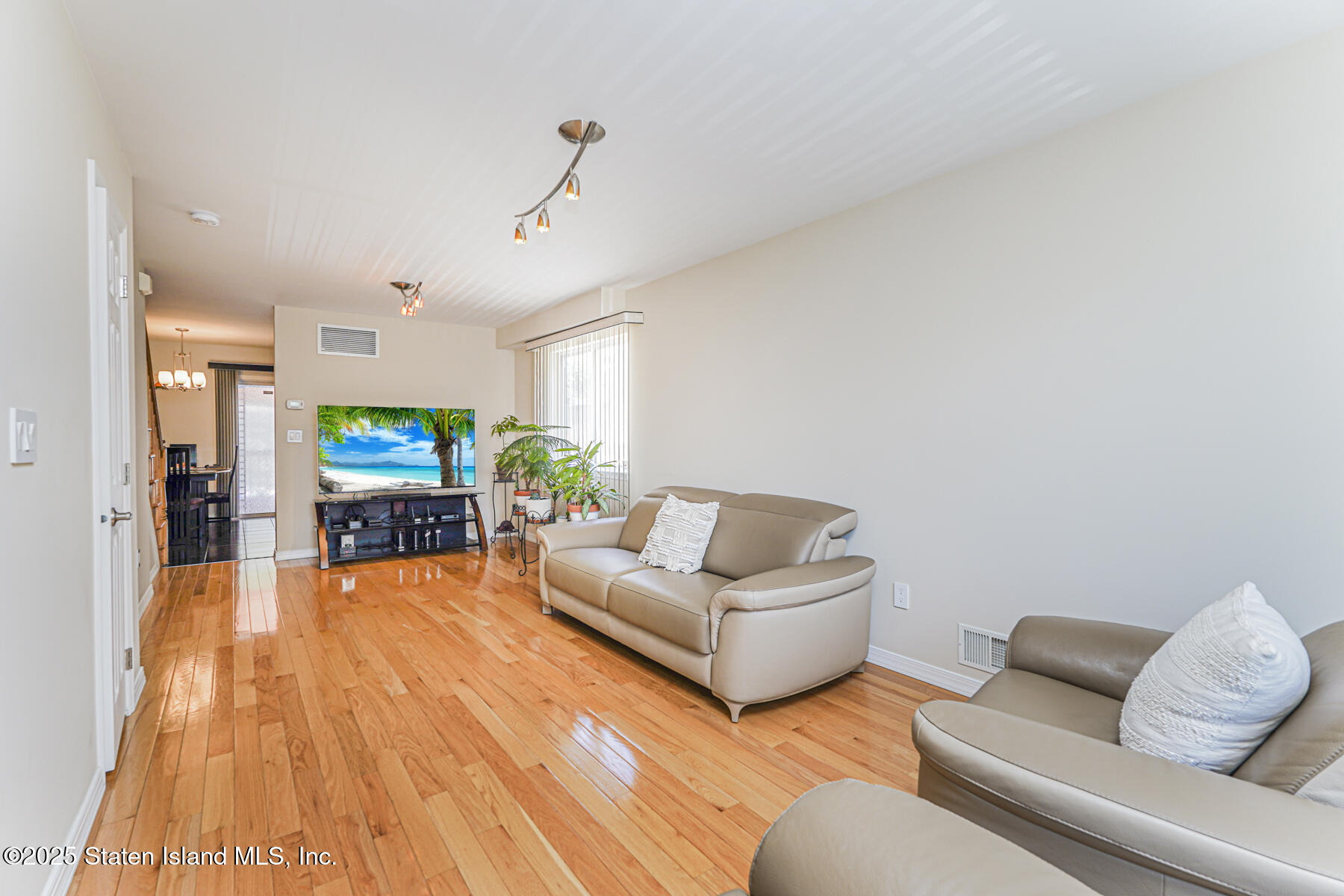 39 Winfield Avenue Image 4