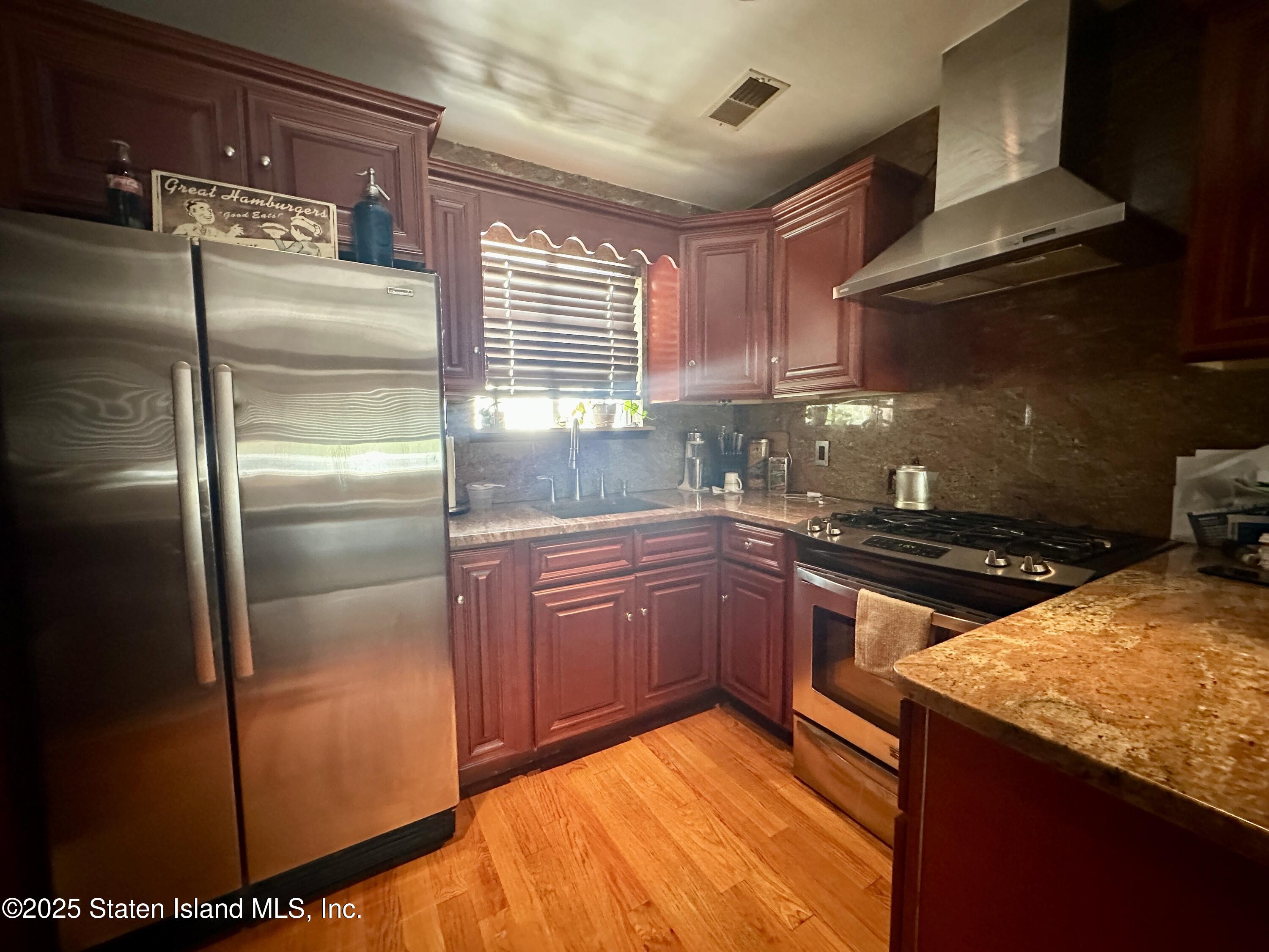 384 Aspen Knolls Way, Staten Island, NY, 10312 image 7