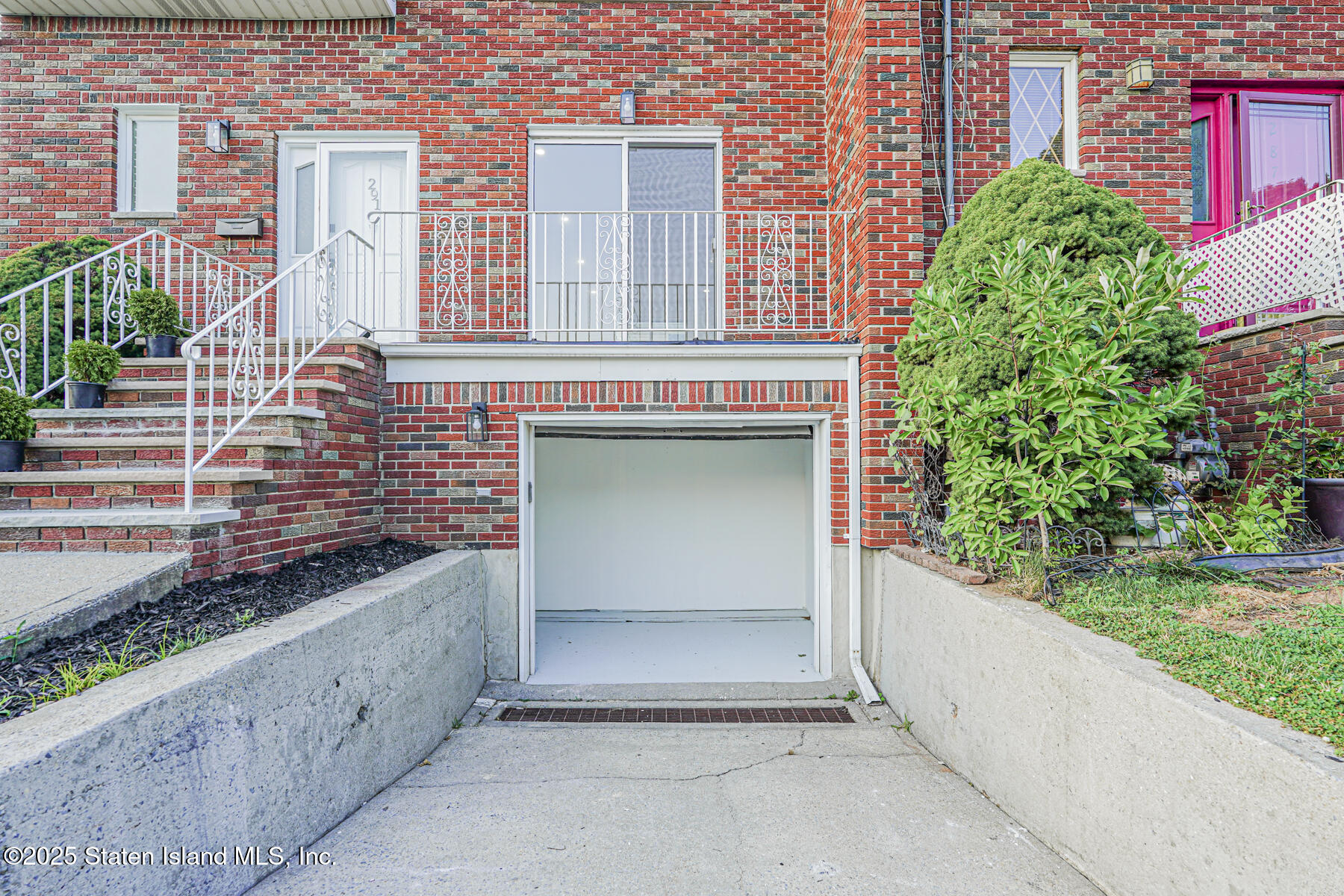 291 Caswell Avenue Image 4