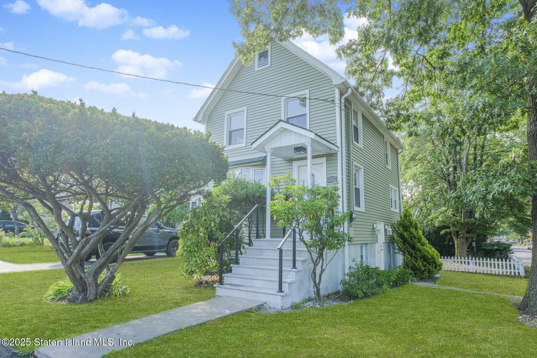 132 Dewey Avenue, Staten Island, NY, 10308