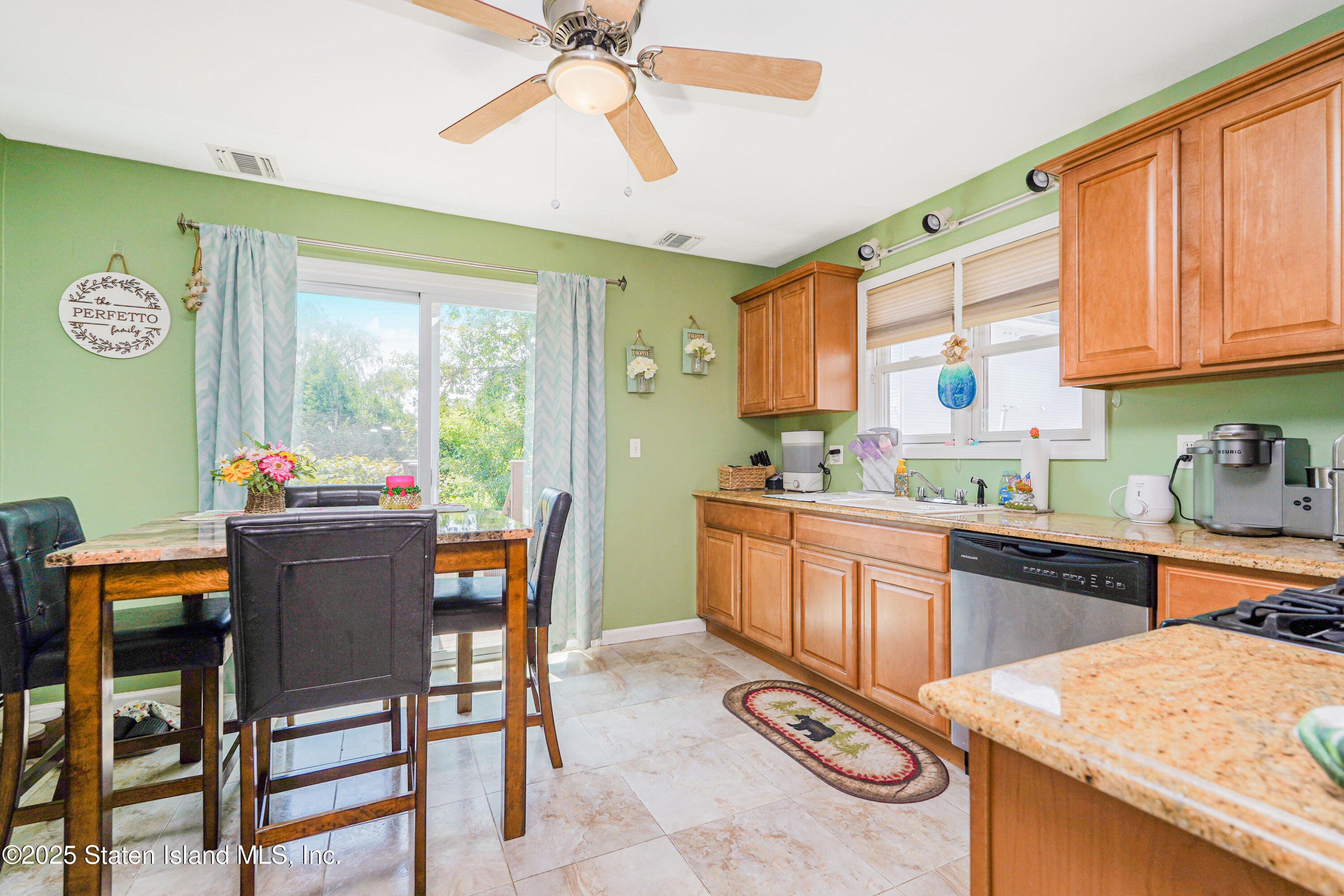 188 Graham Boulevard B Image 5