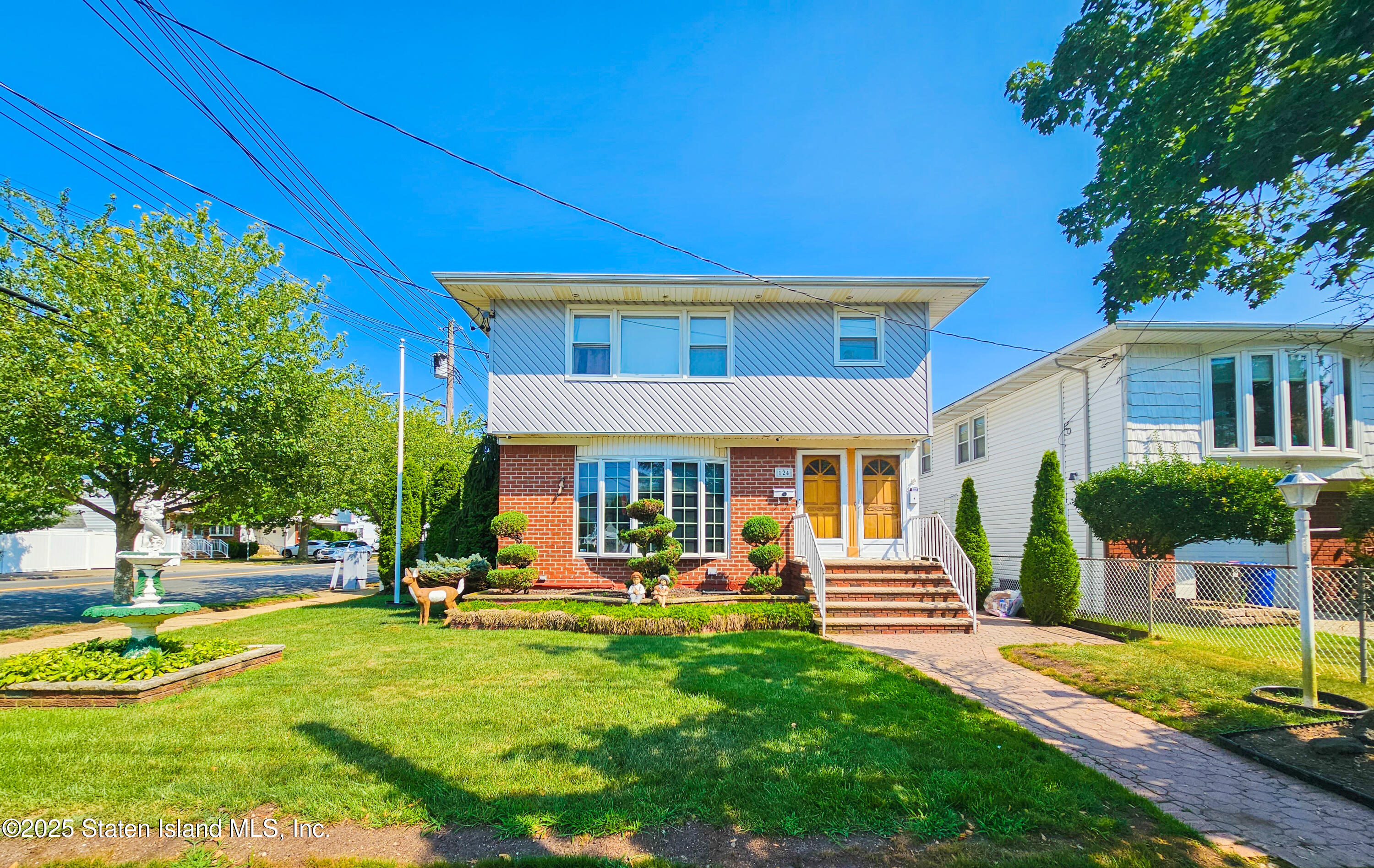 124 Manila Avenue, Staten Island, NY, 10306