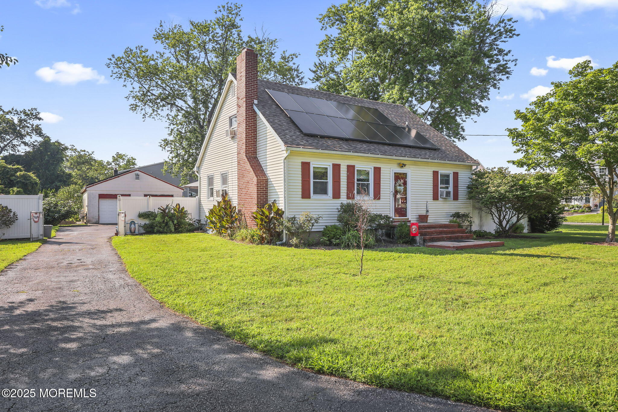 1222 Taylor Lane Image 3