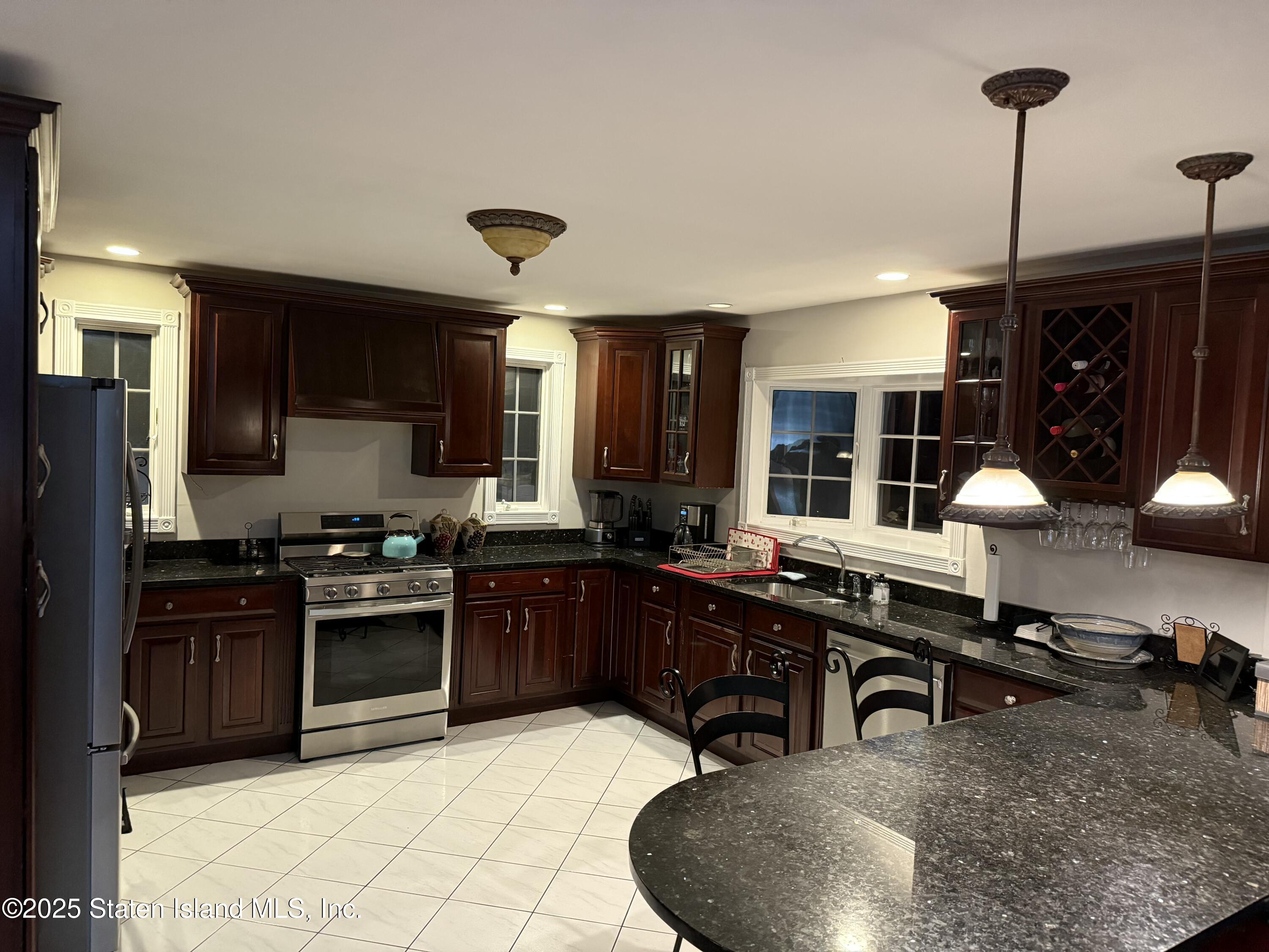 110 Kissel Avenue, Staten Island, NY, 10310 image 12