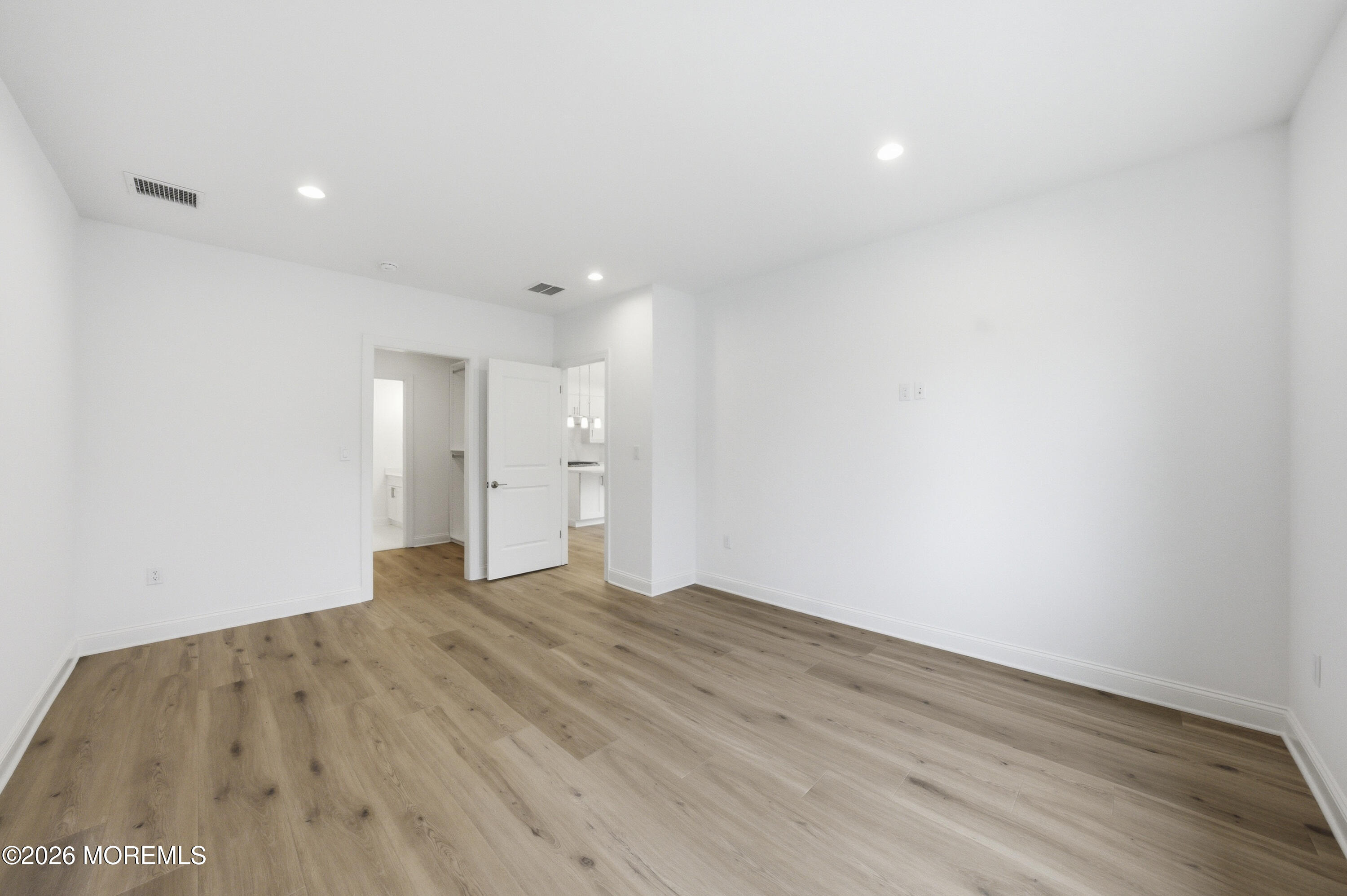16 Remington Court, Farmingdale, NJ, 07727 image 13