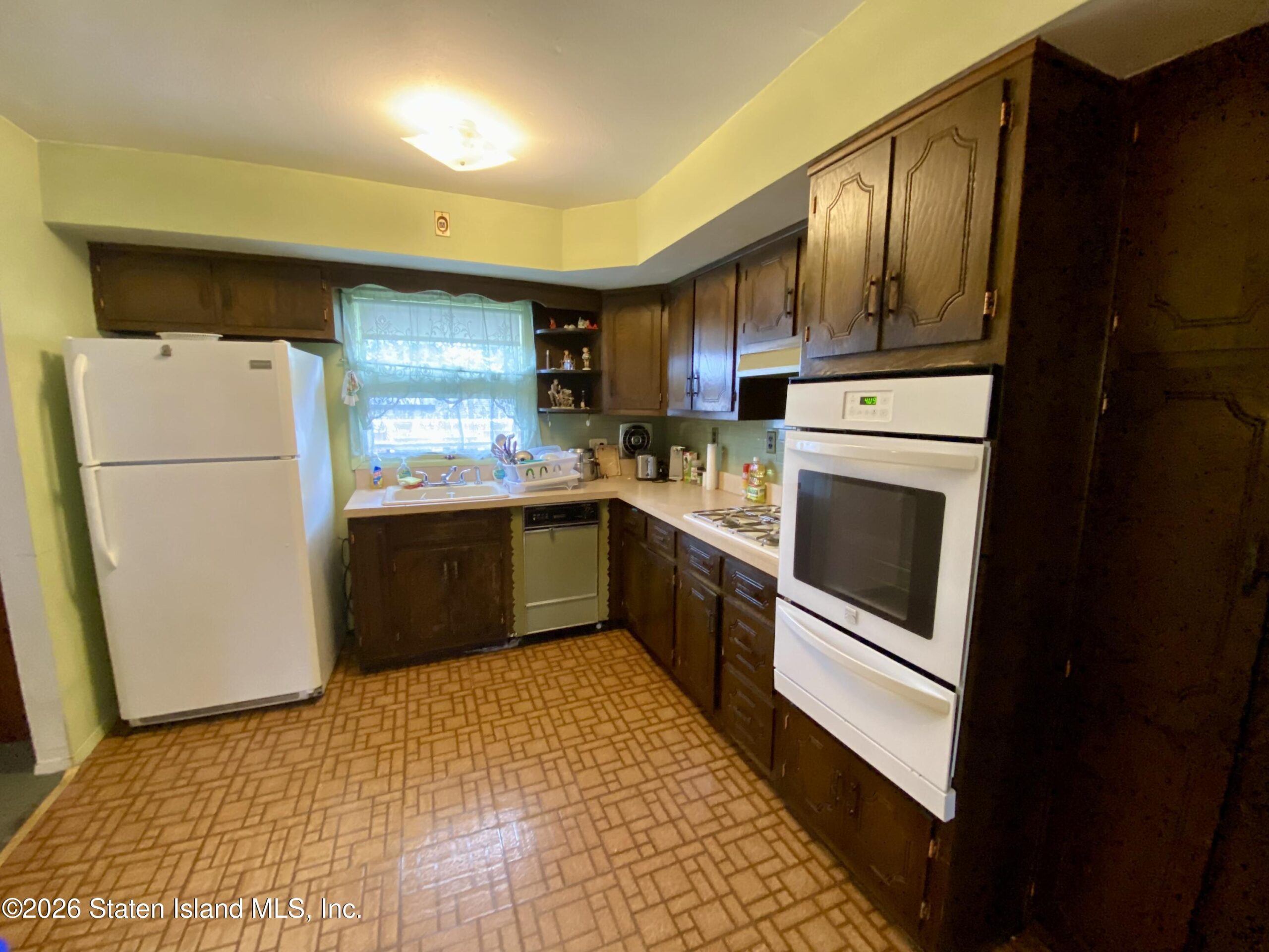 32 Muller Avenue Image 5