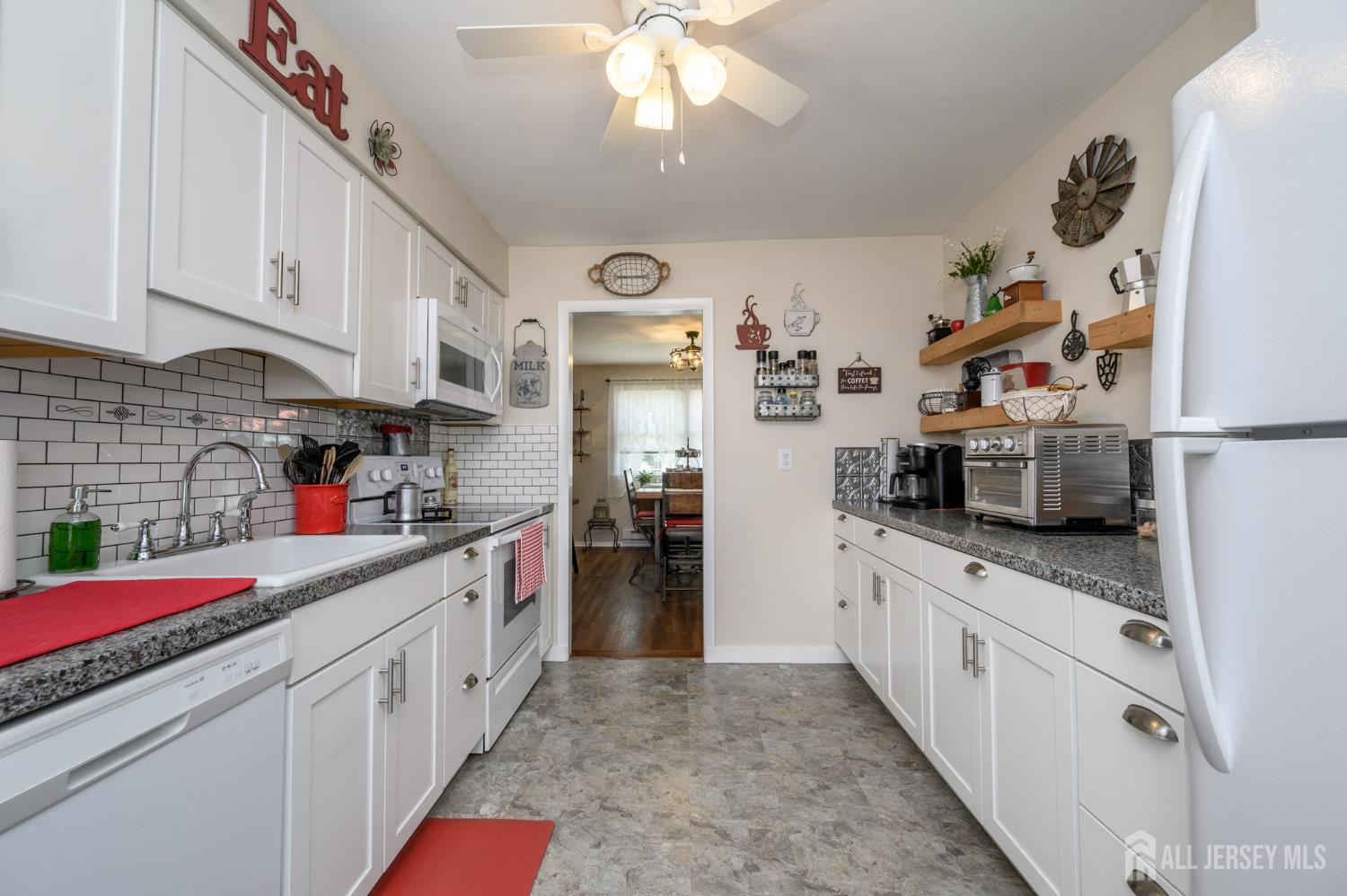 37 S Chestnut Avenue, Whiting, NJ, 08759 image 15