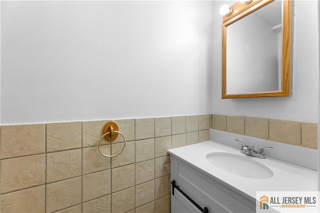 77 Larry Court, South Brunswick, NJ, 08810 image 22