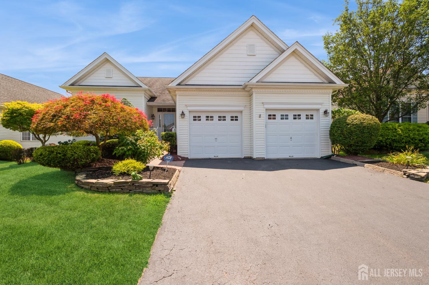 9 Glen Eagles Way, Monroe, NJ, 08831