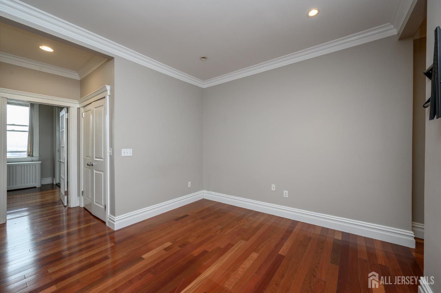 7435 Boulevard East 34, North Bergen, NJ, 07047 image 8